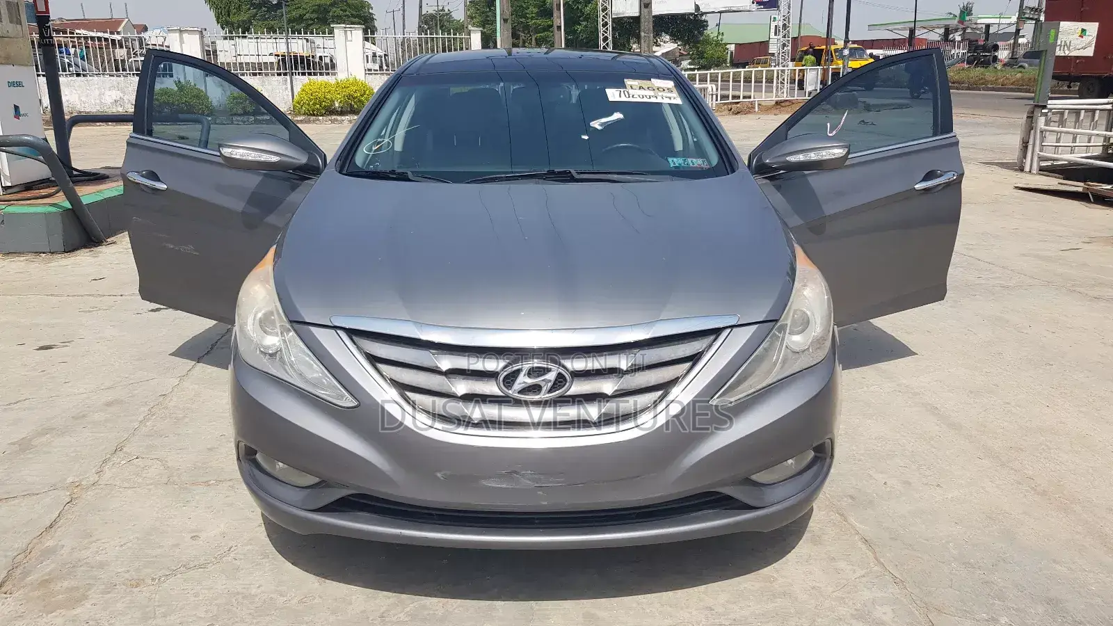 Hyundai Sonata Limited 2.0T Sedan (2.0L 4cyl 6A) 2013 Gray