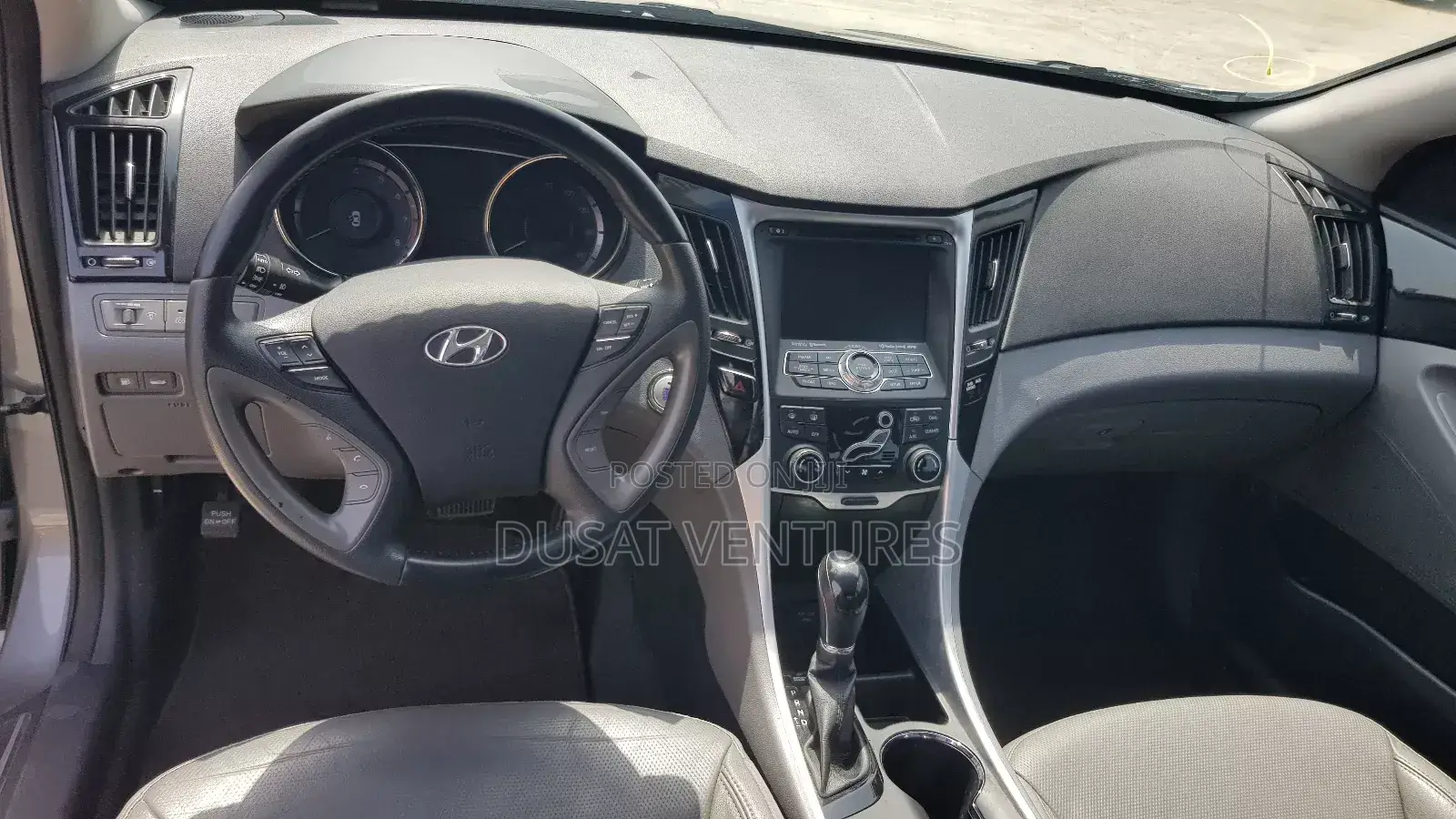 Hyundai Sonata Limited 2.0T Sedan (2.0L 4cyl 6A) 2013 Gray