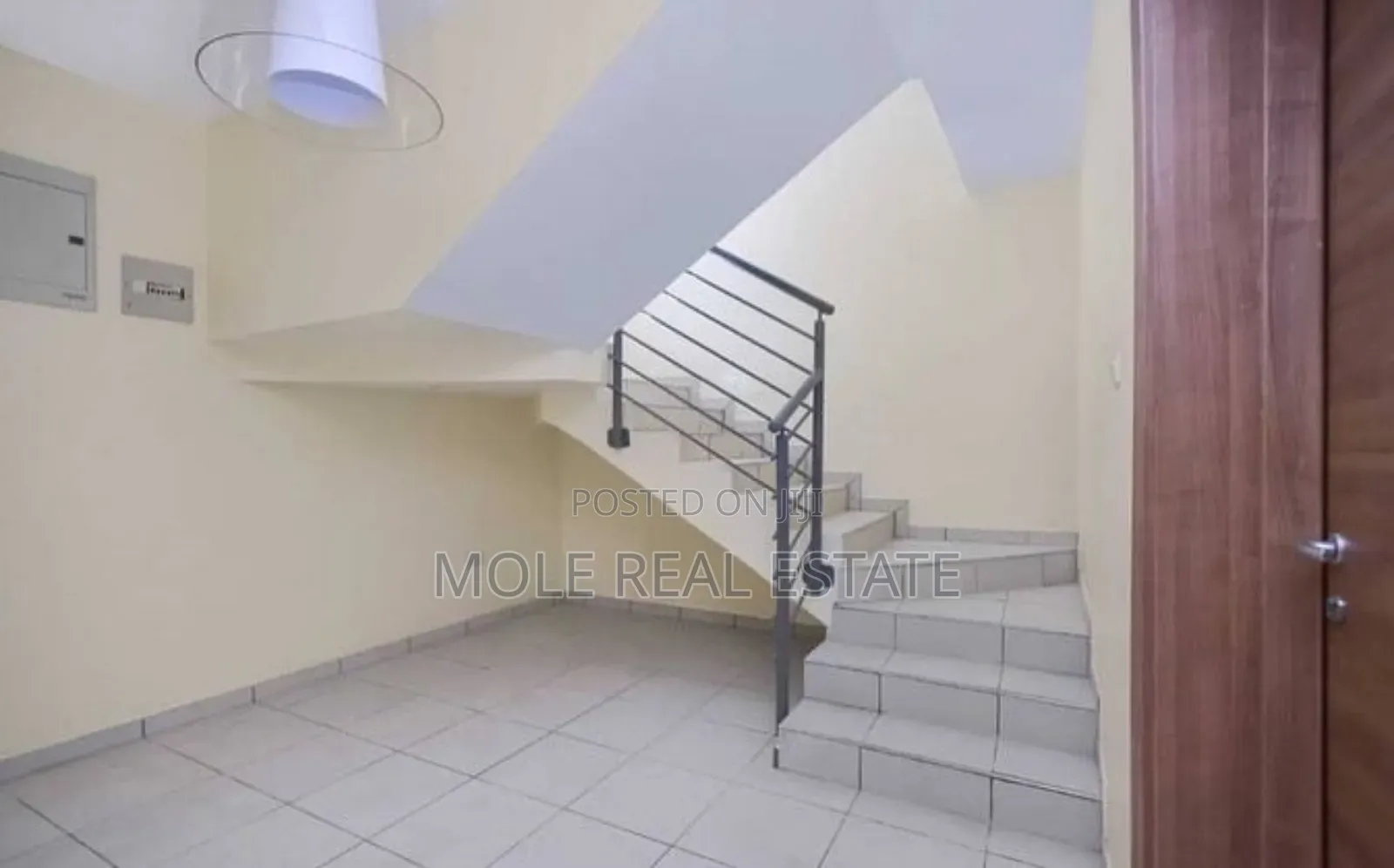 6 Flats on Ikotun Iguand Road 4 Sale