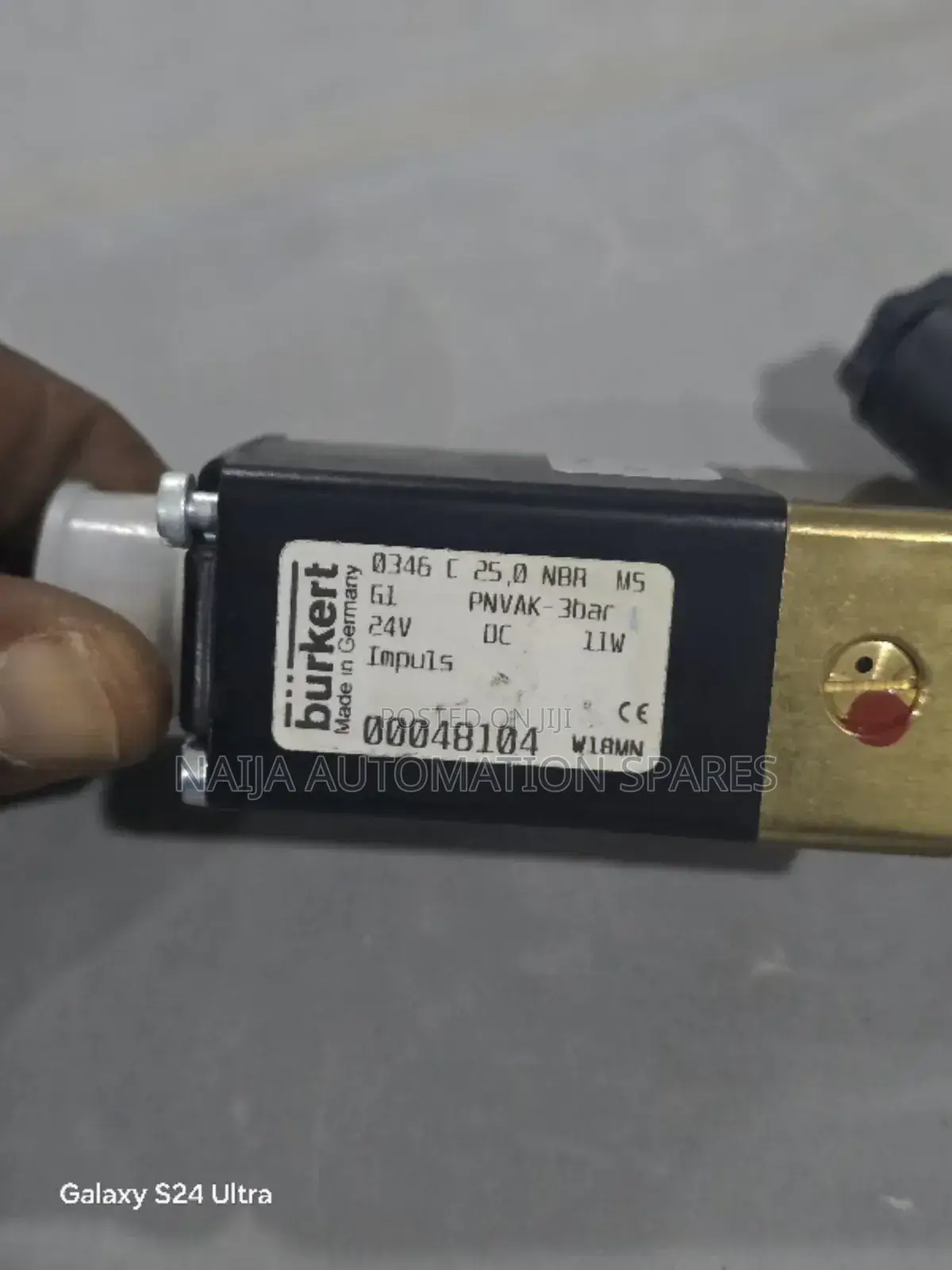 Burkert Type 0344 3/2-Way-Solenoid Valve; Servo | 00048104