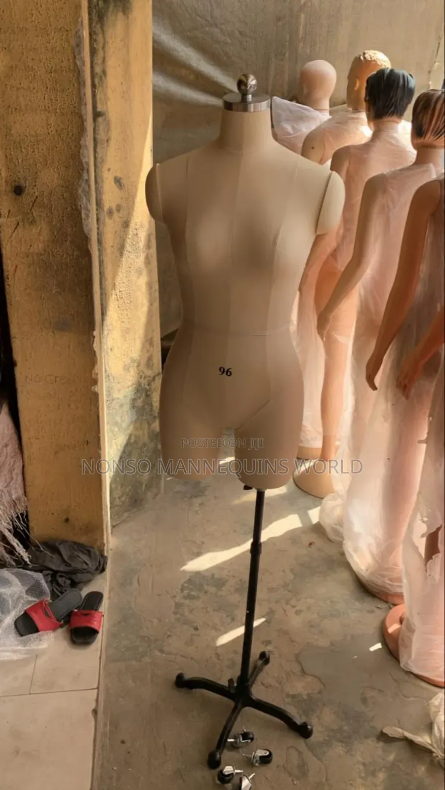 Fully Pinnable Size 12 Body Form With Detachable Short Arms