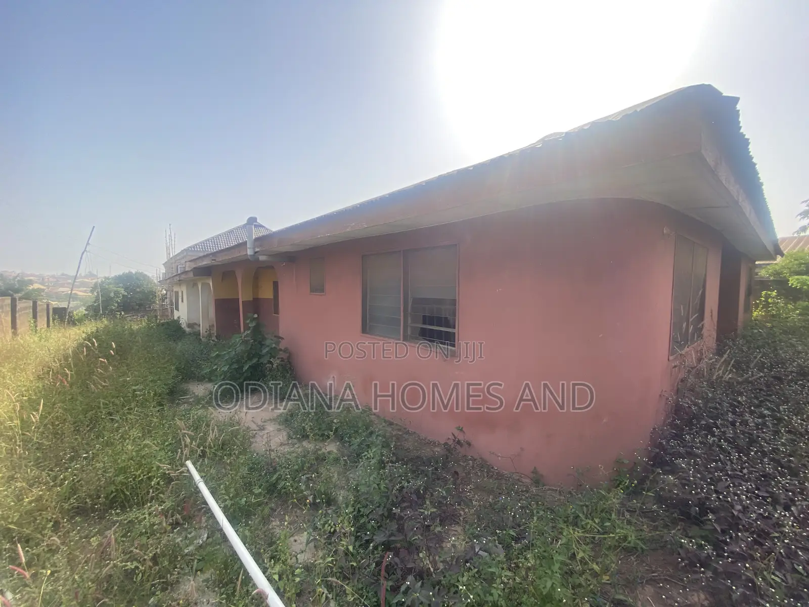 6bdrm Bungalow in Ariyibi - Apete , for sale