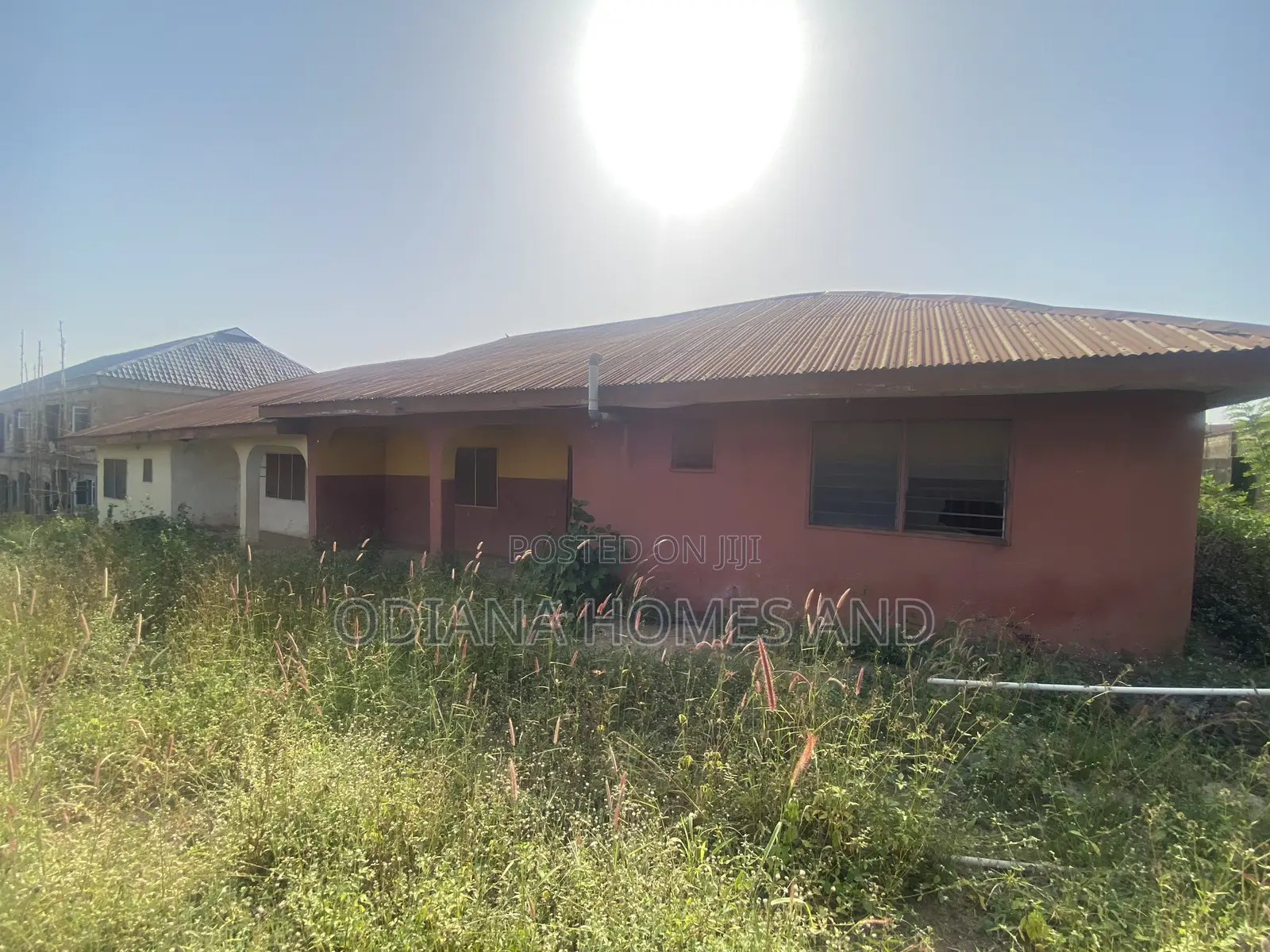 6bdrm Bungalow in Ariyibi - Apete , for sale