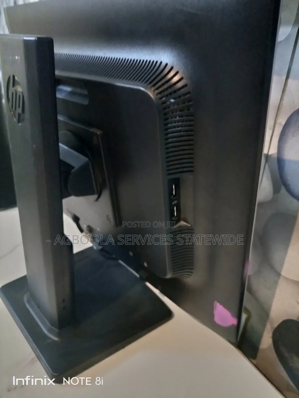 HP Monitor 18inches for Sale