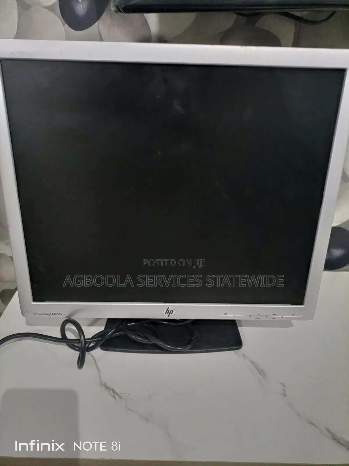 HP Monitor 18inches for Sale