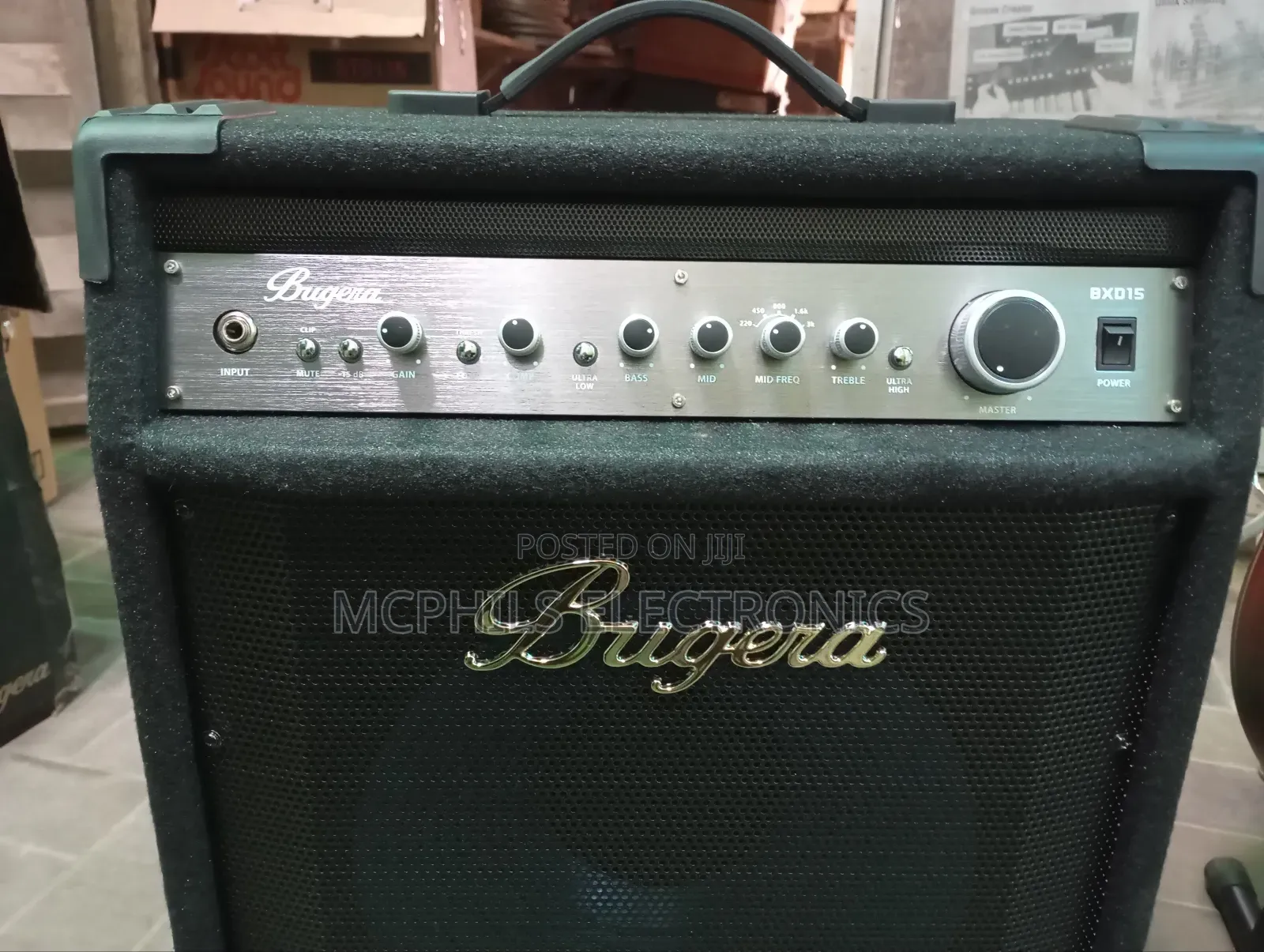 Bugera Bass Combo Speaker