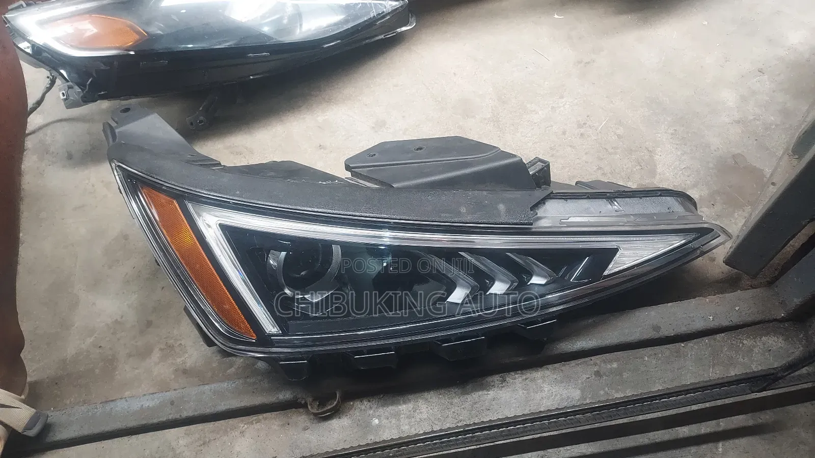 Headlamp Hyundai Elantra 2019