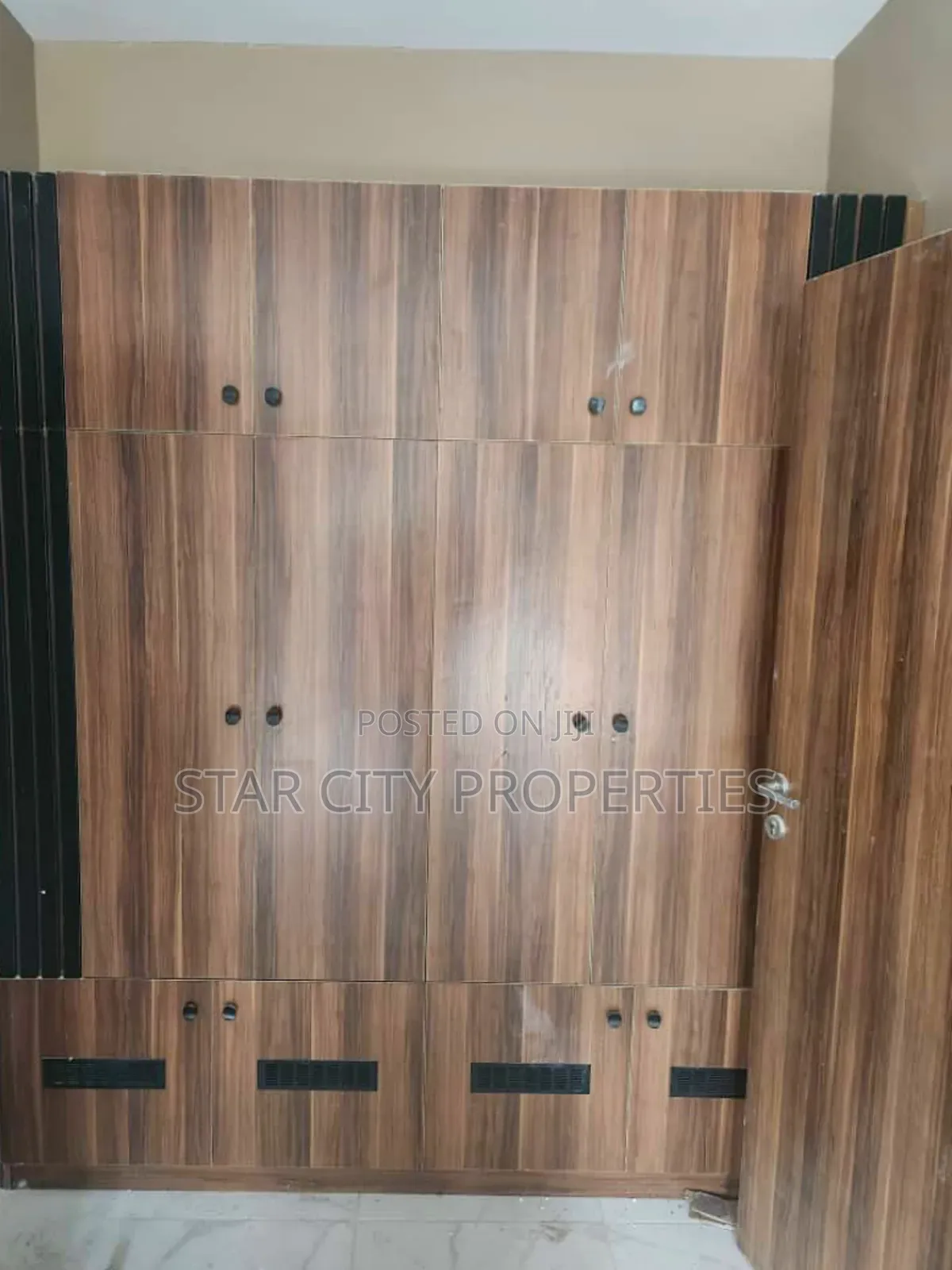 5bdrm Duplex in Magodo Phase 2 for sale