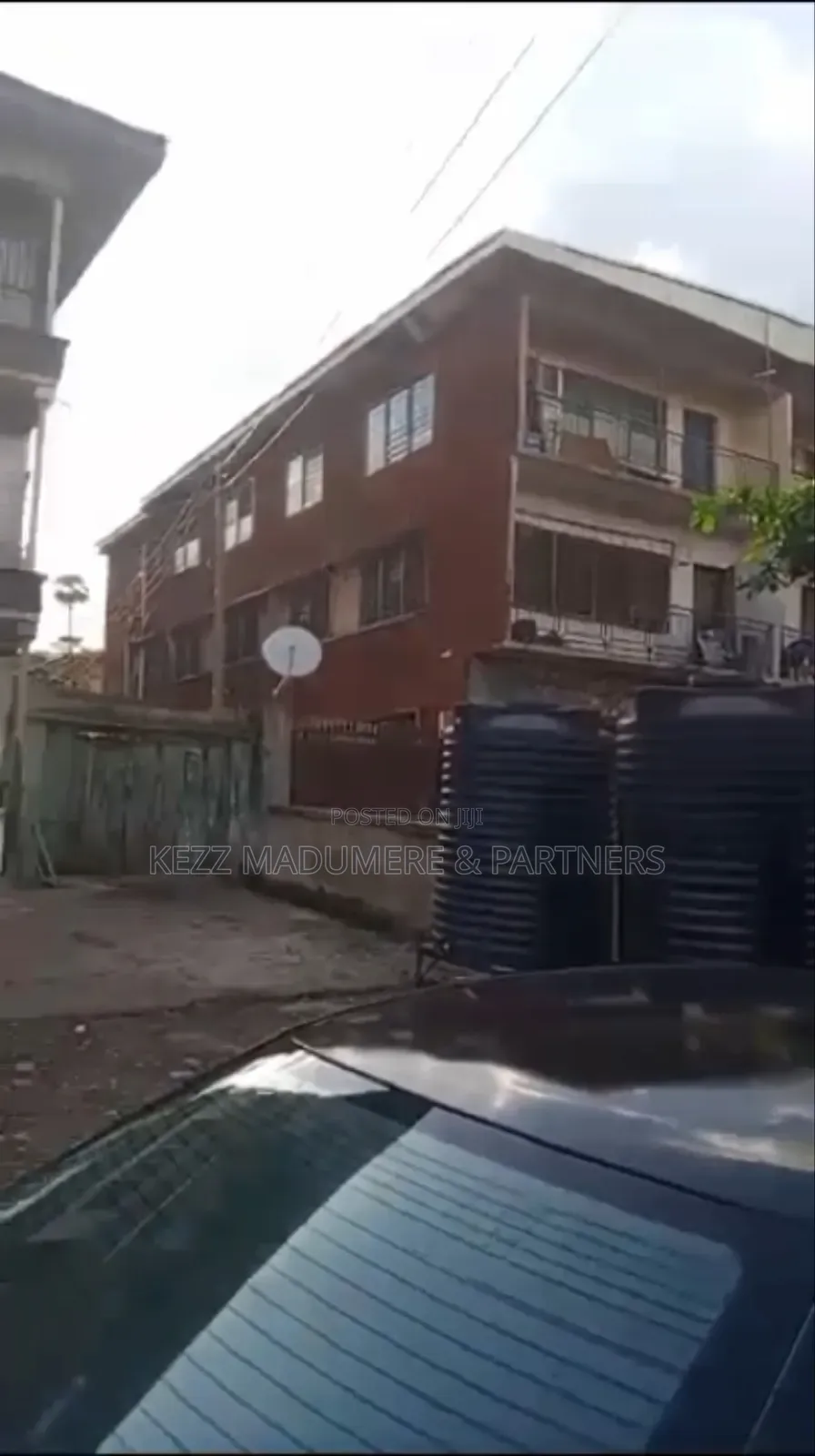10bdrm Block of Flats in Agbani Road , Enugu, for sale