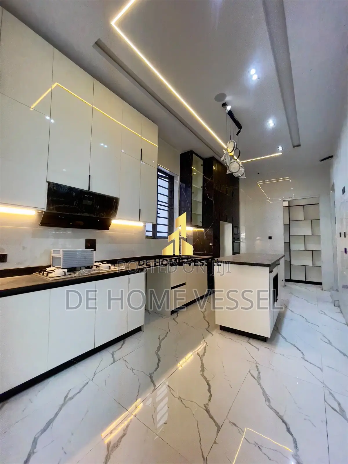 5bdrm Duplex in Ajah for sale