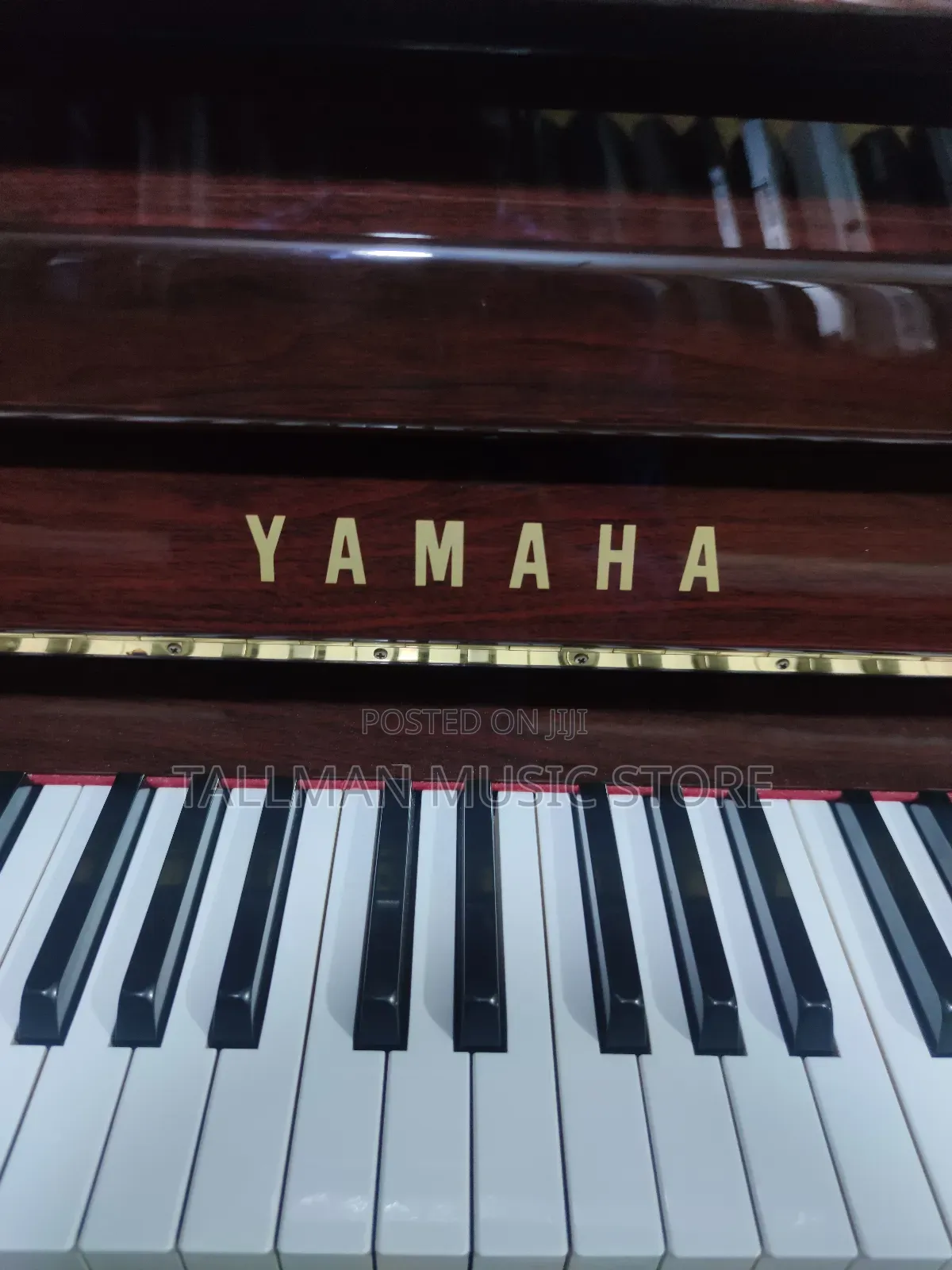 Yamaha P116 Upright Piano