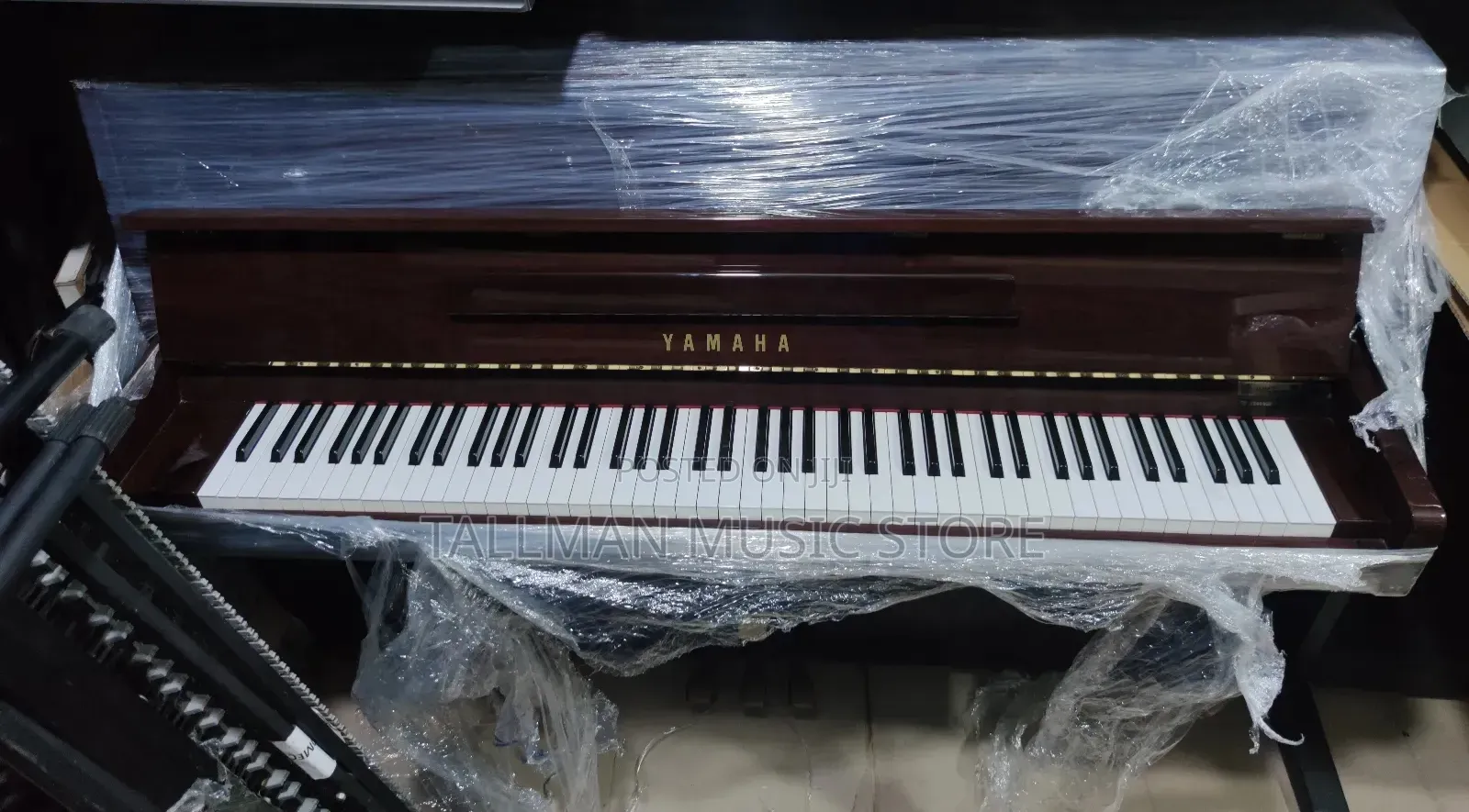 Yamaha P116 Upright Piano