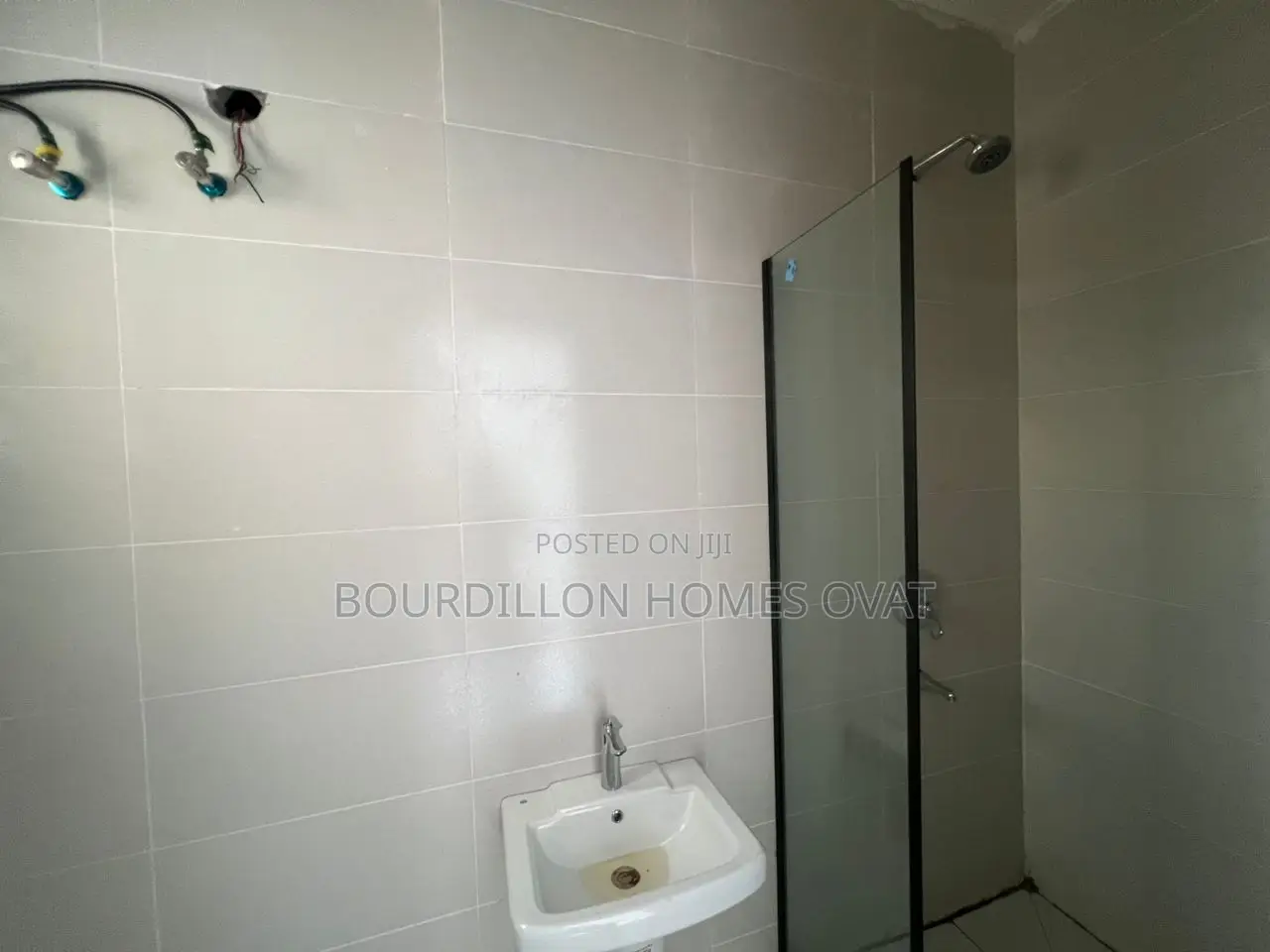 2bdrm Apartment in Ologolo for sale
