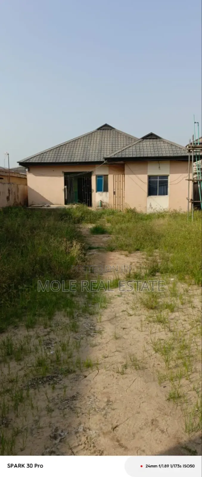 A Bungalow of Room and Palour Self Iba