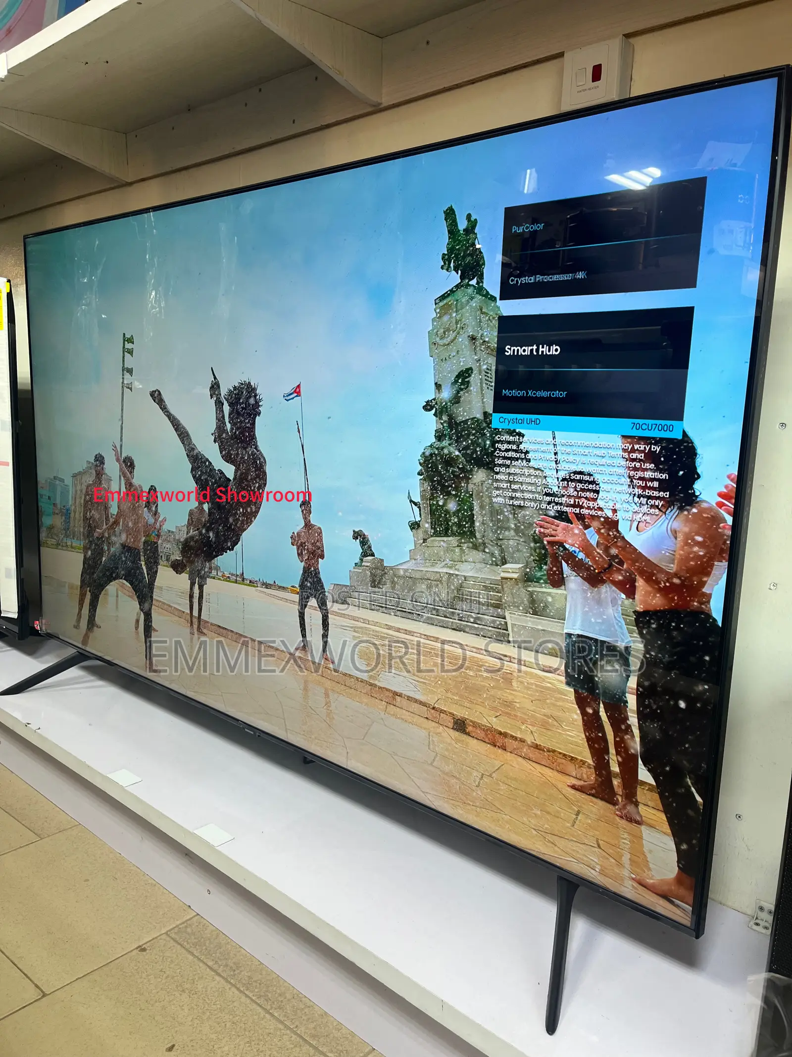 Samsung 70” UHD Smart Tv