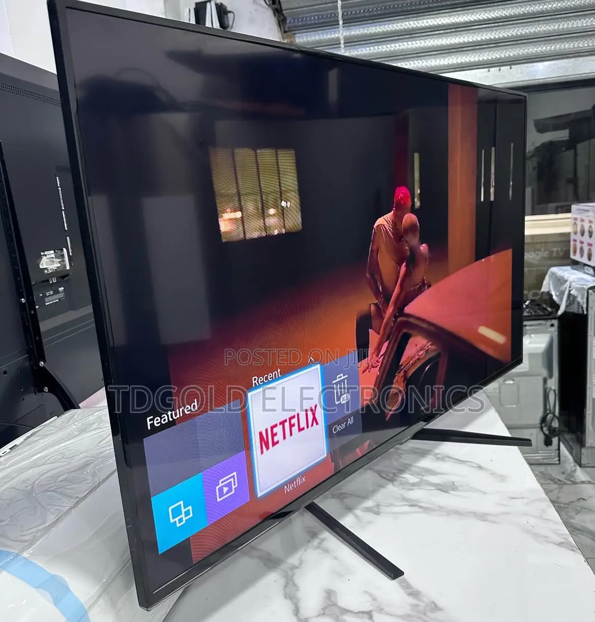 Hisense 43-Inch Smart TV