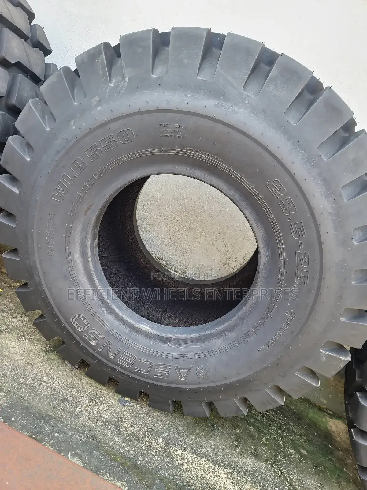 23.5-25 Ascenco Indian Payloader Tyre