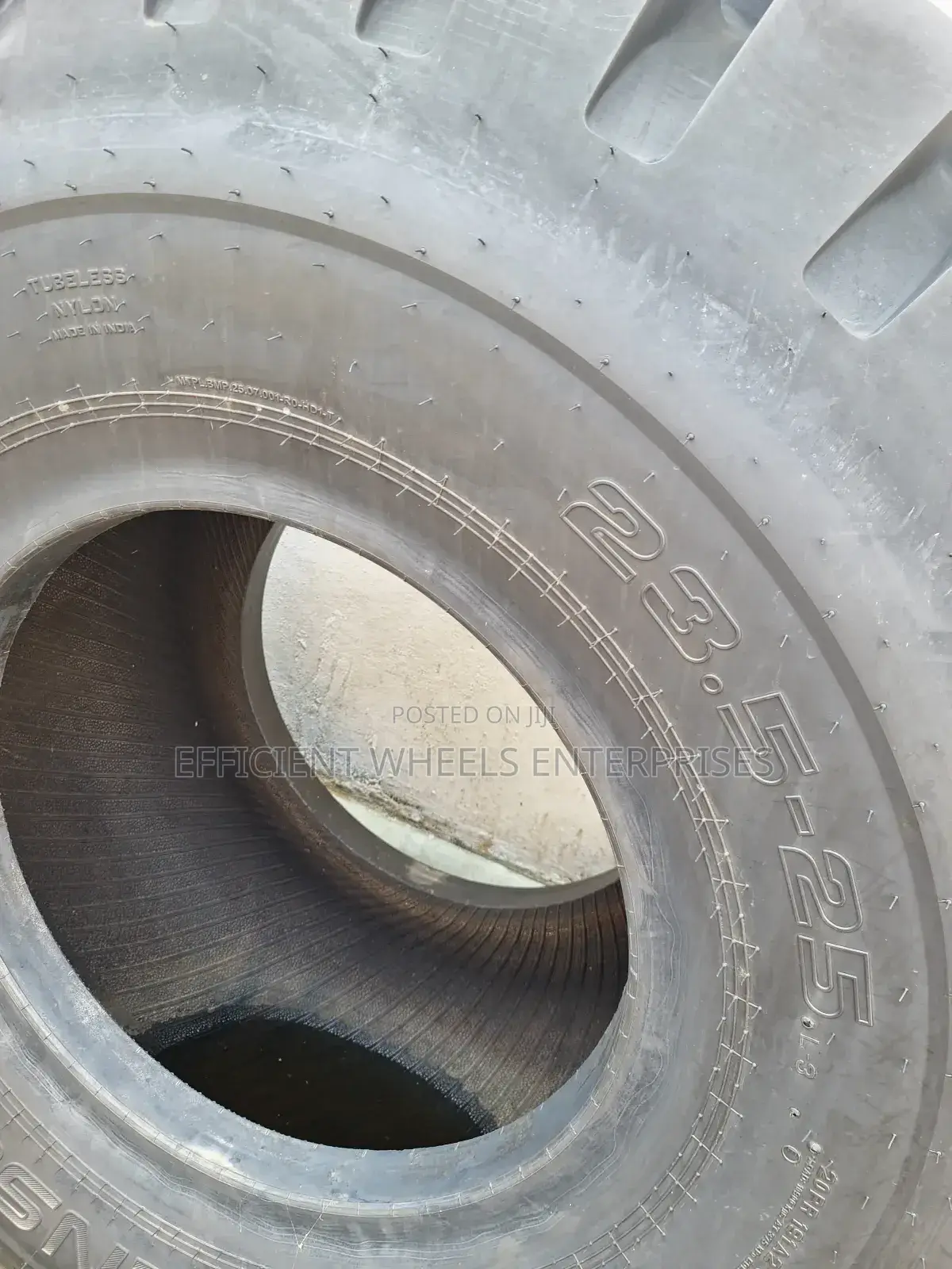 23.5-25 Ascenco Indian Payloader Tyre