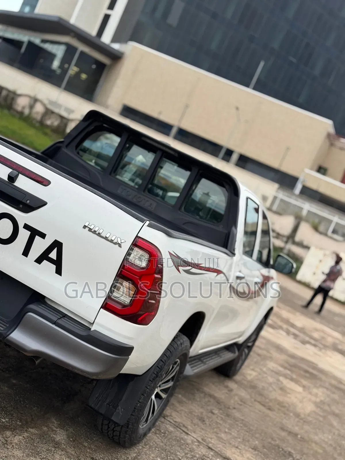 Toyota Hilux 2019 White