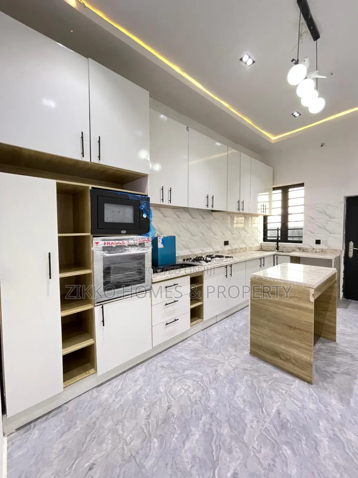 4bdrm Duplex in Ajah for sale