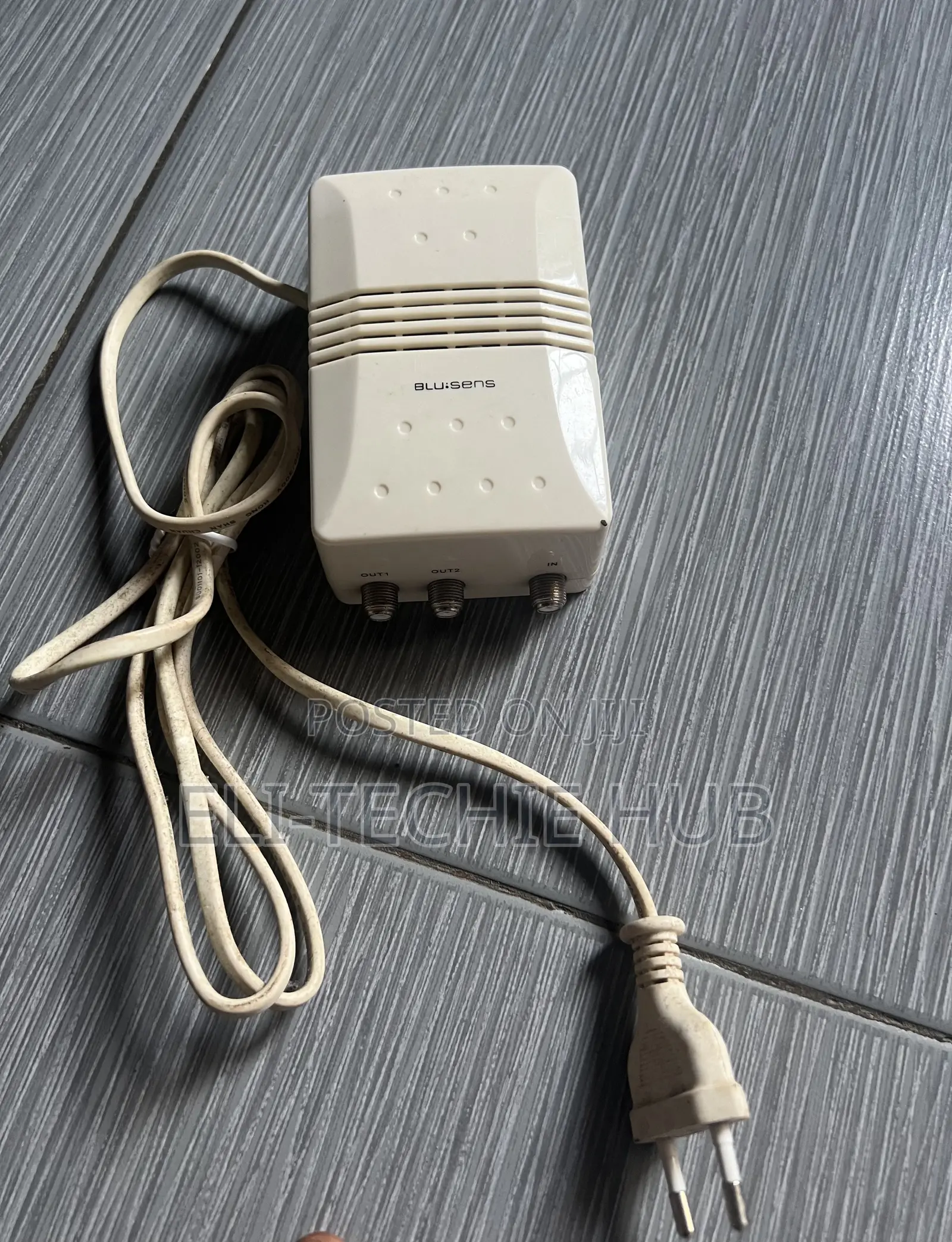 DSTV RF Booster VHF/UHF Indoor Amplifier