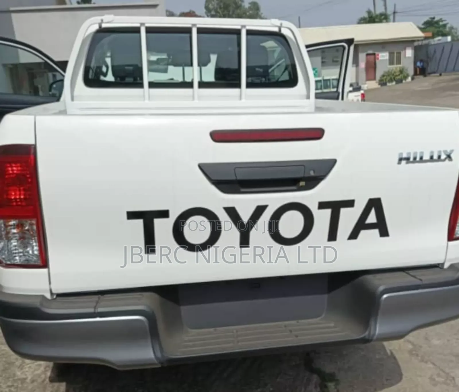 New Toyota Hilux 2024 White