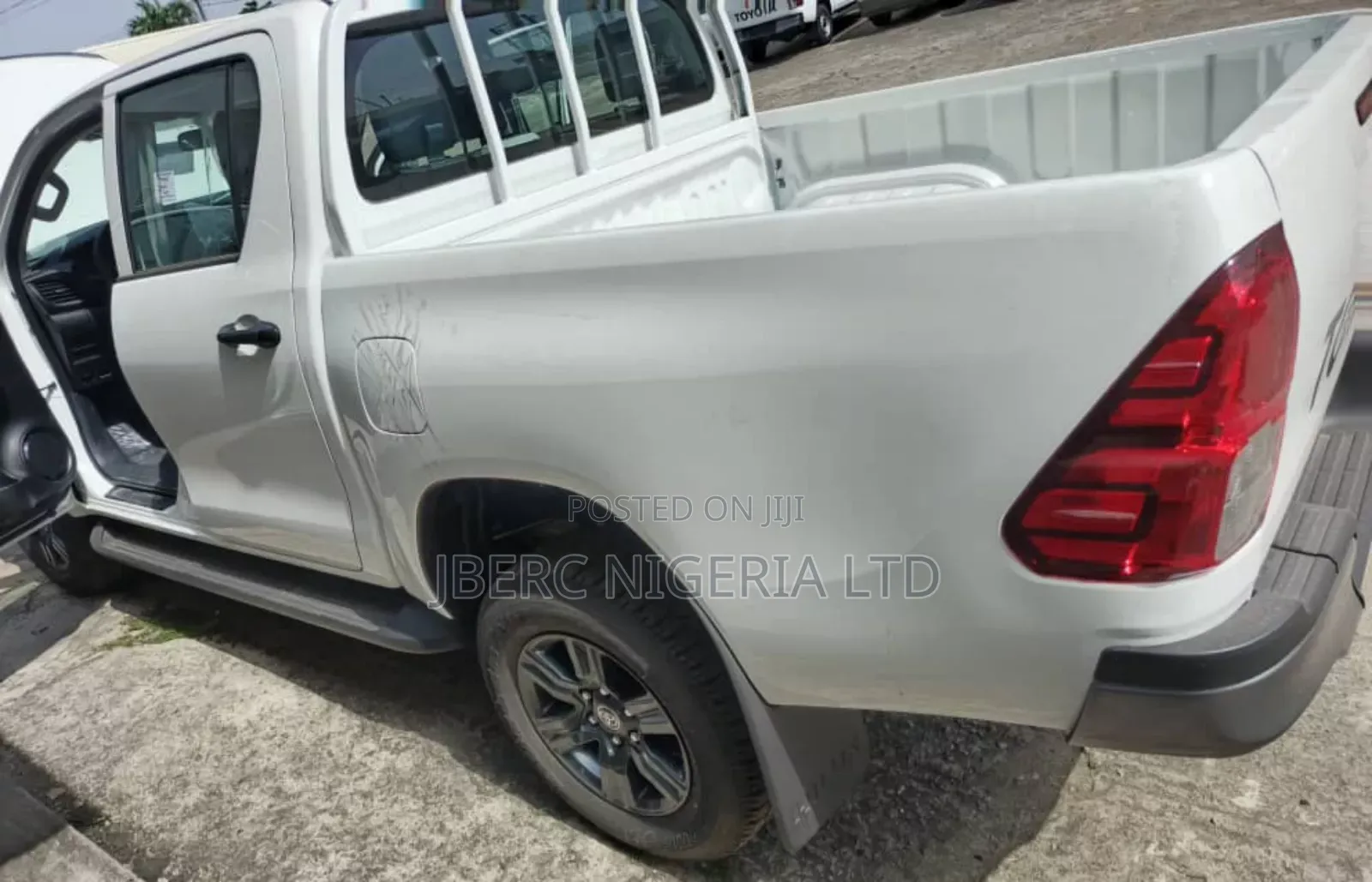 New Toyota Hilux 2024 White