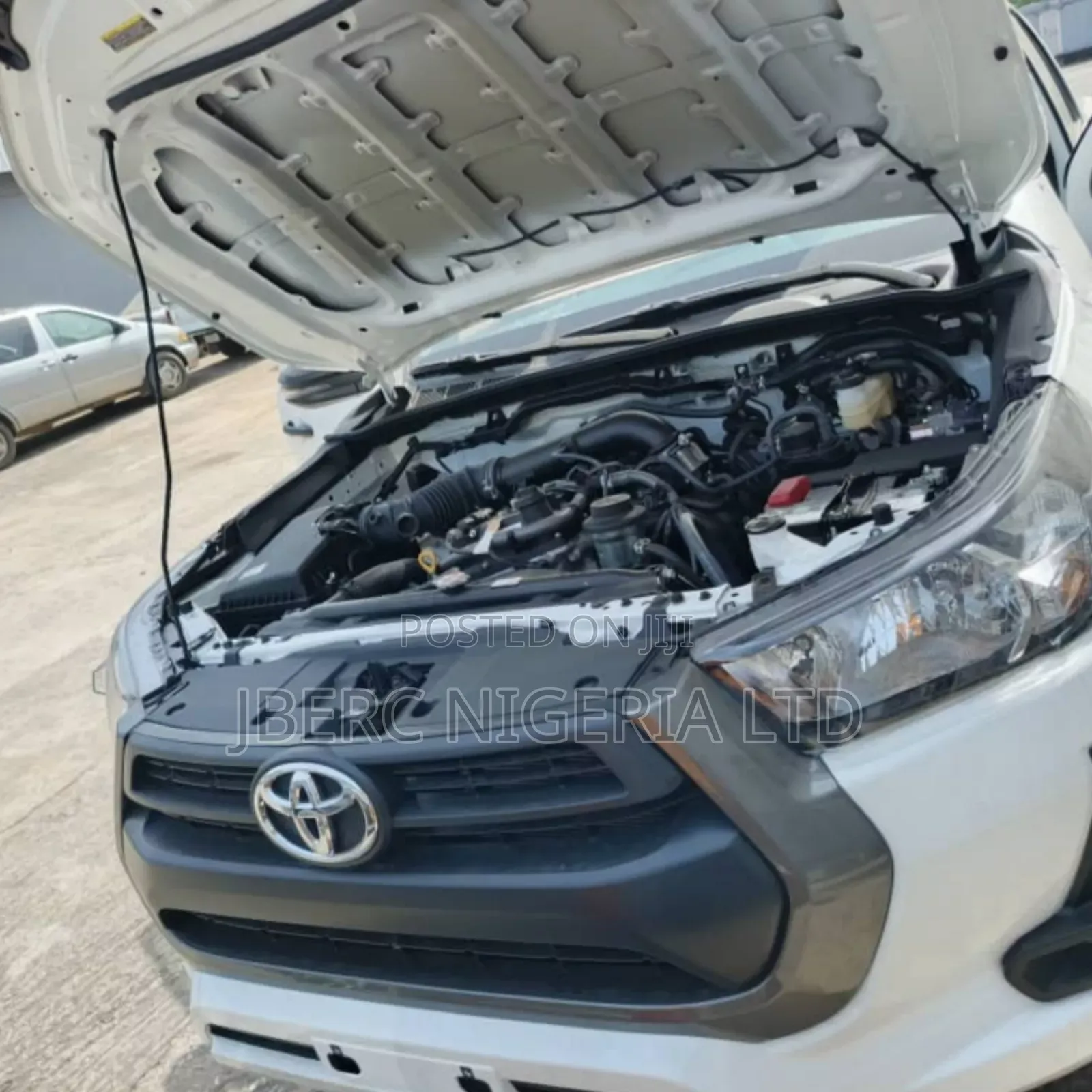 New Toyota Hilux 2024 White