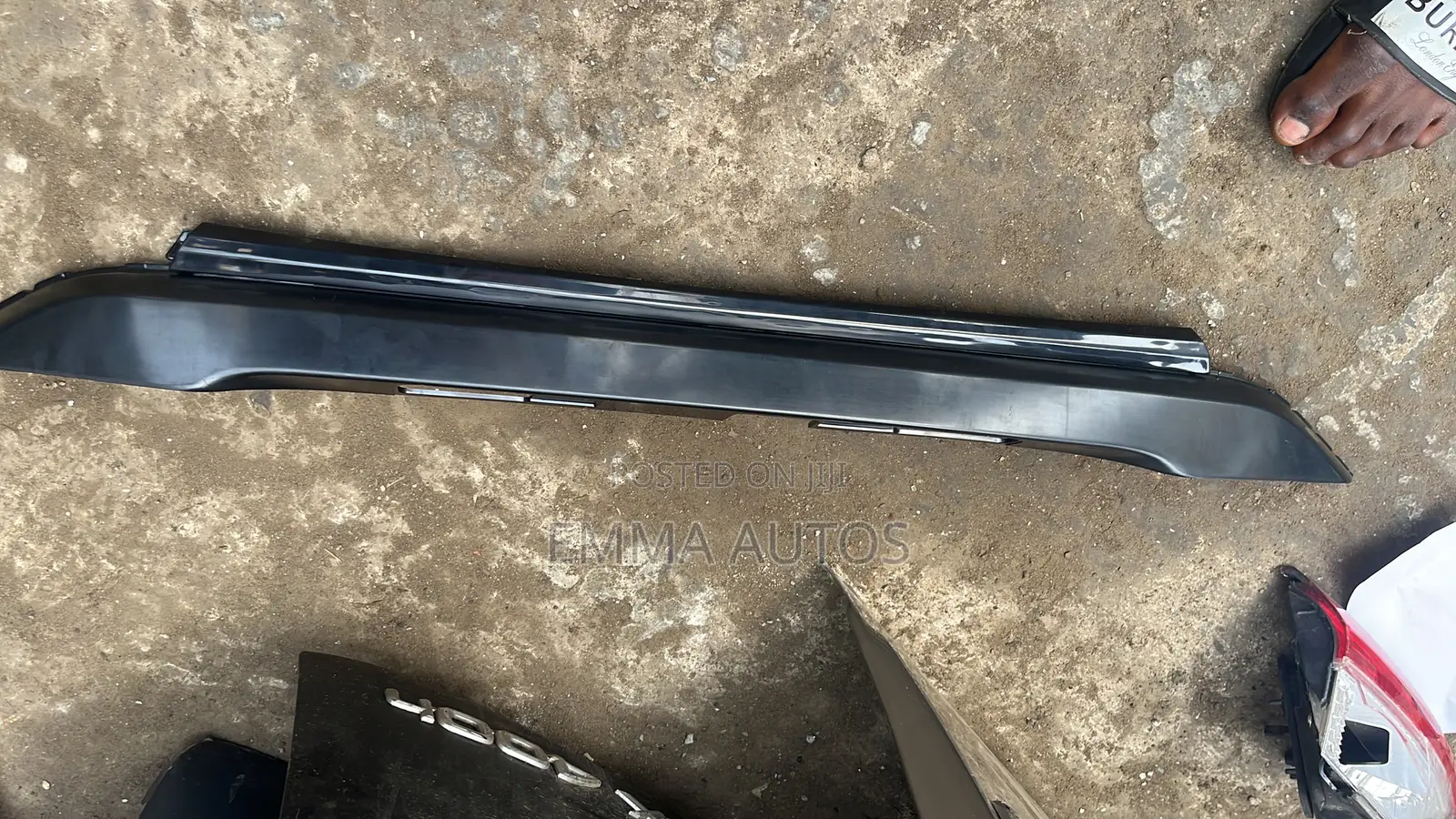 Complete Back Booth Chrome Corolla 2020 Direct Available