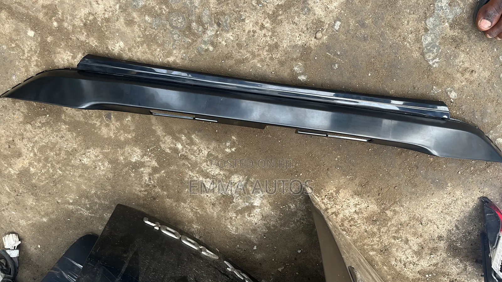 Complete Back Booth Chrome Corolla 2020 Direct Available