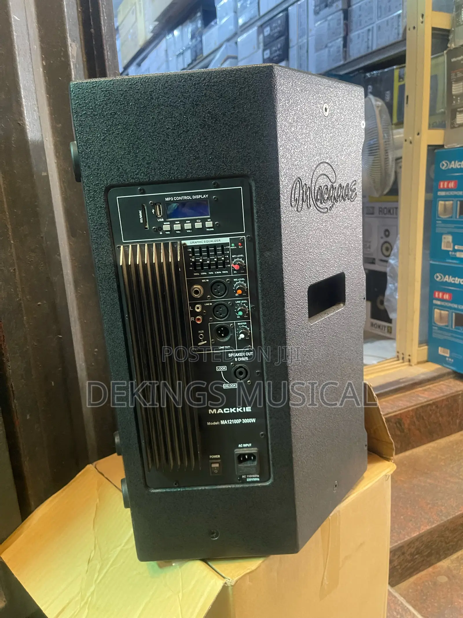 Mackie 12 Inches Active Speaker BT/USB/TF Card