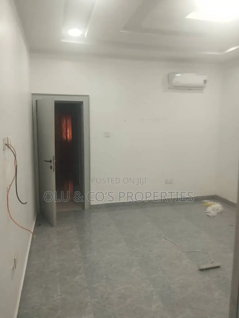 4bdrm Duplex in Palm Heights Estate, Lugbe District for rent