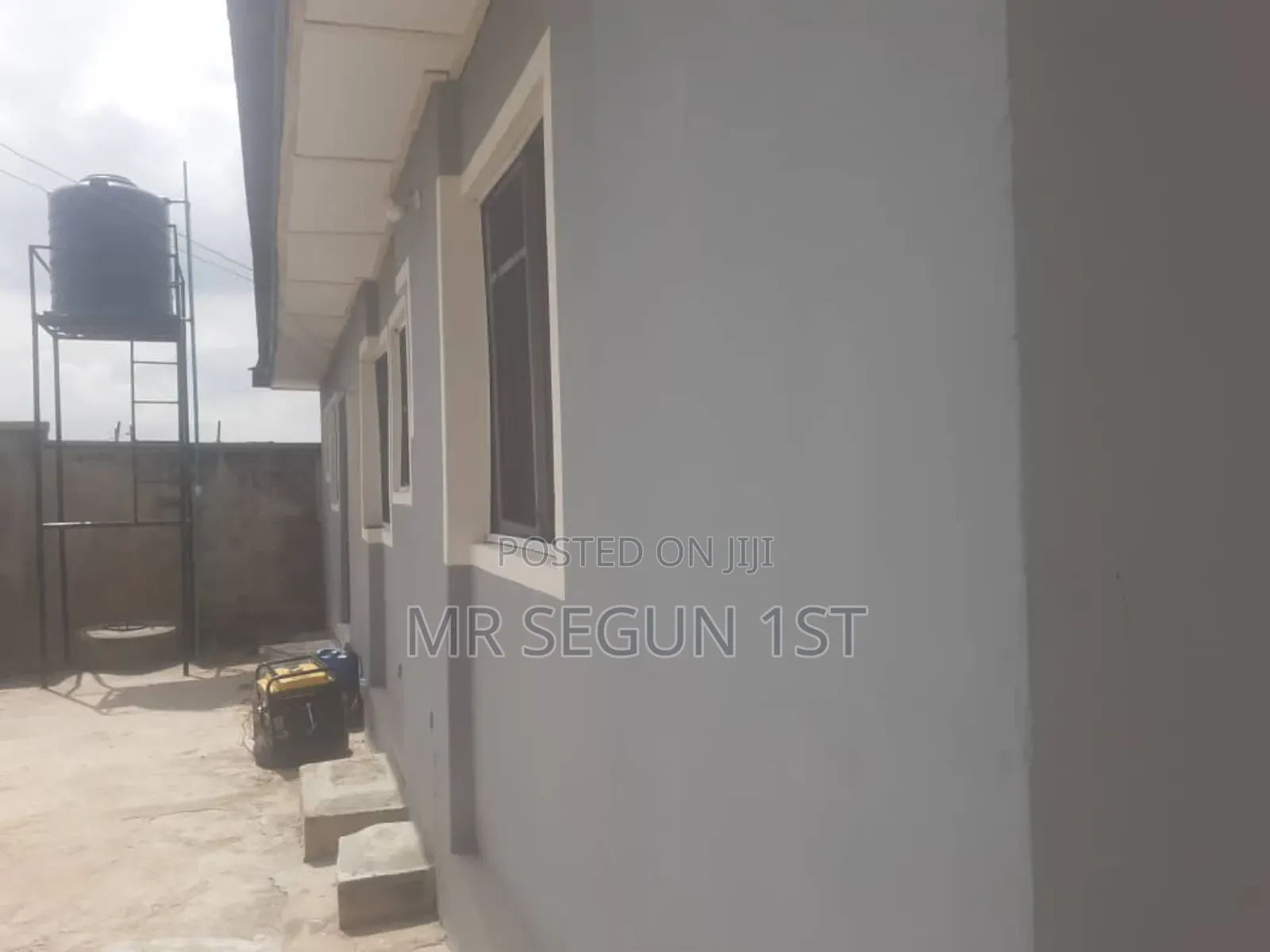 7bdrm Bungalow in Unity, Ibadan for sale