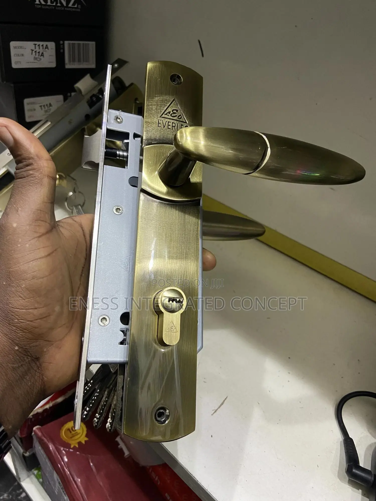 Italian EVALEO Door Lock Set