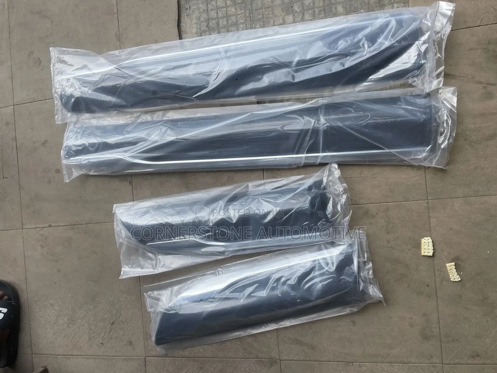 Complete Door Chrome Land Cruiser 2024