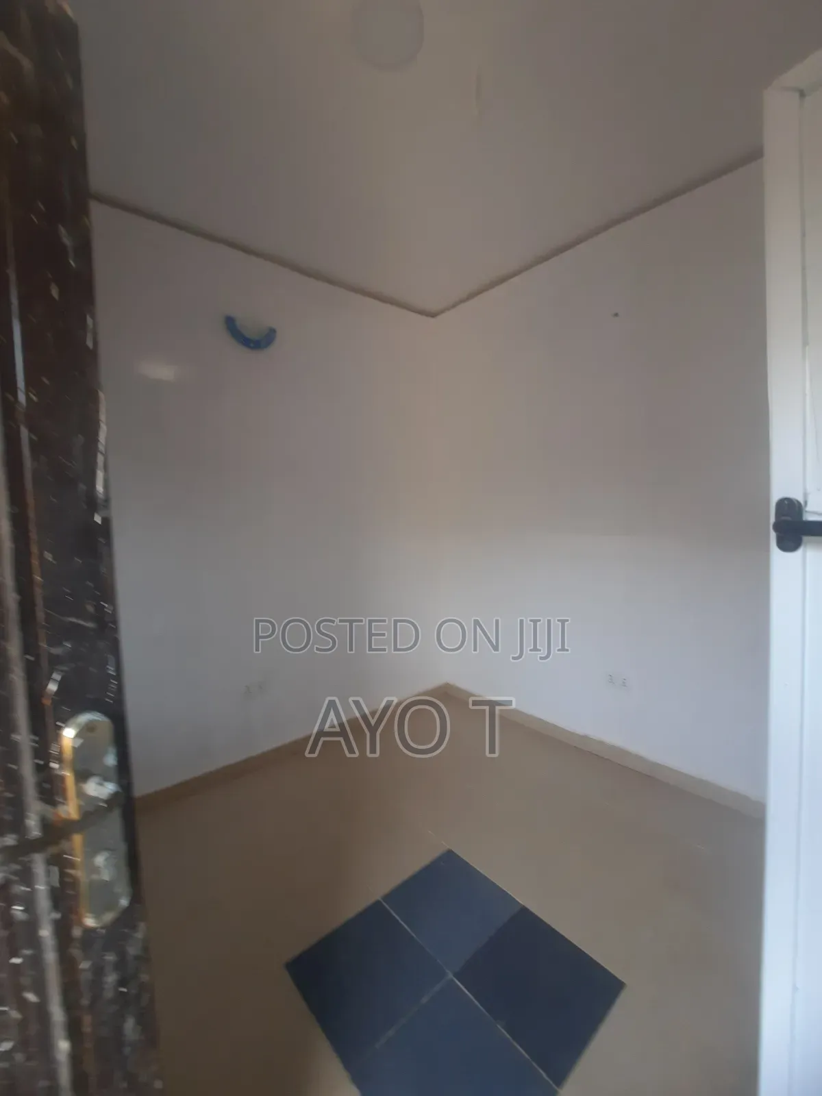 Studio Apartment in Bariga for rent
