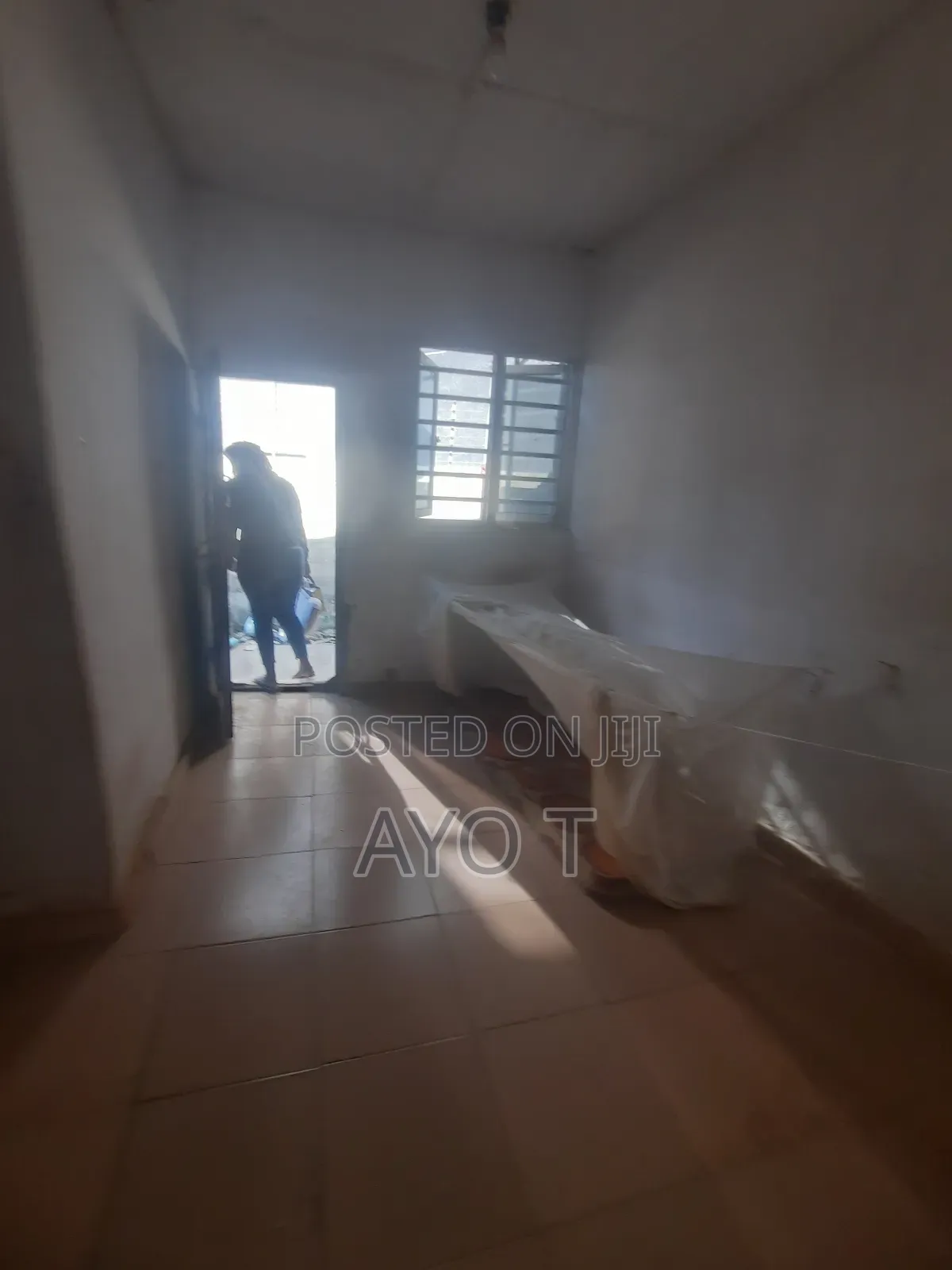 Studio Apartment in Bariga for rent