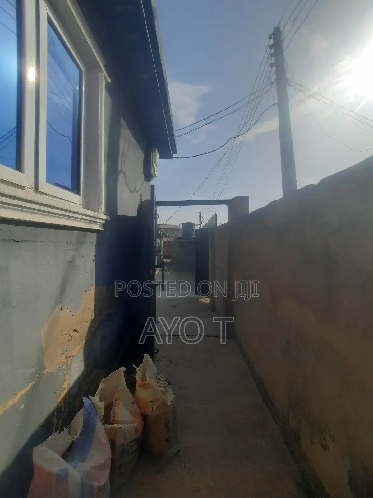 Studio Apartment in Bariga for rent