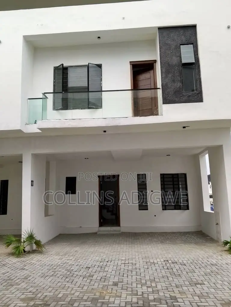 4bdrm Duplex in Vgc for sale