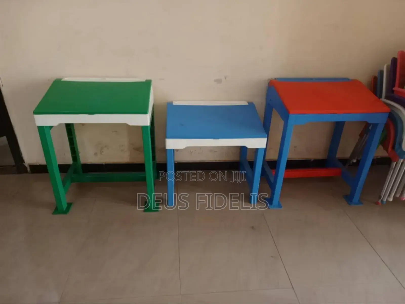Lecture Chair/Reading Chair and Desk