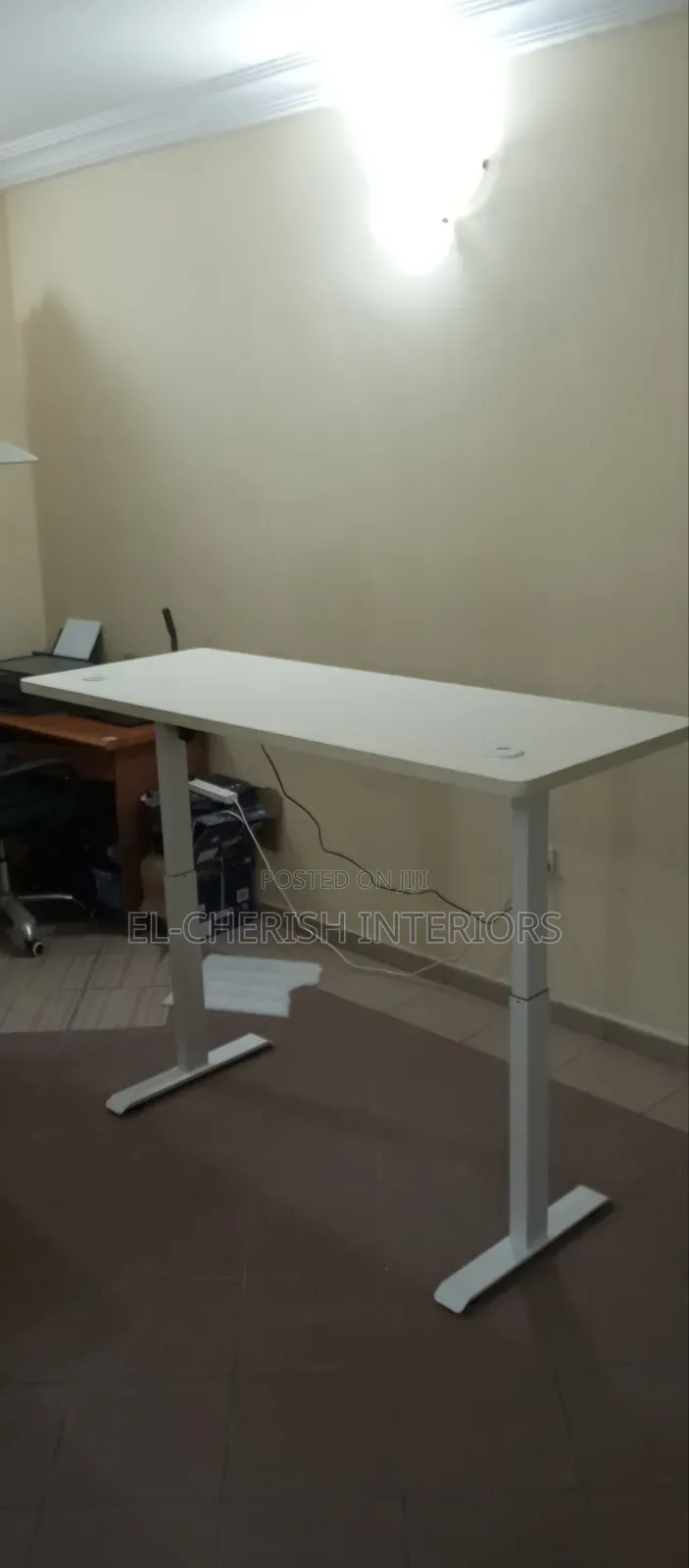 Supper Class Electric Table