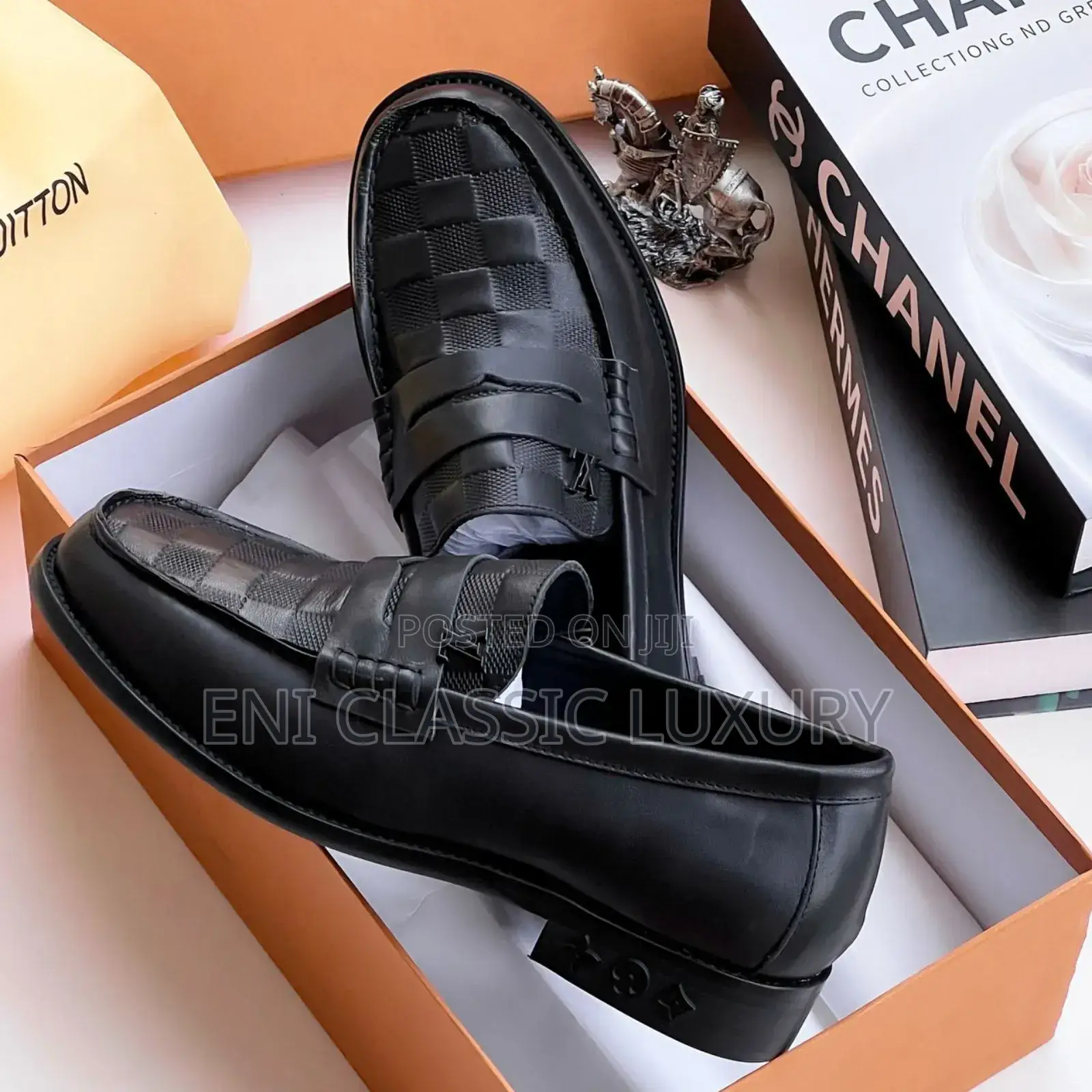 Original Luxury Loafers Shoes Louis Vuitton Available