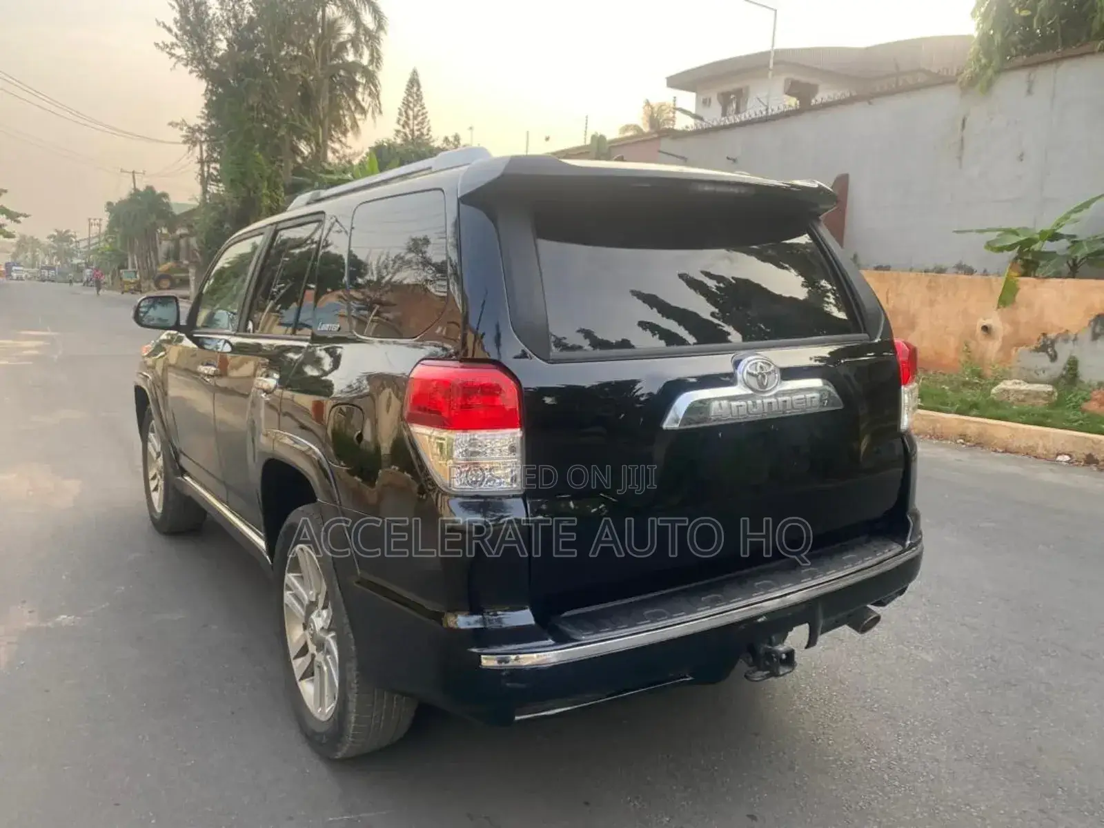 Toyota 4-Runner Limited 4WD 2011 Black