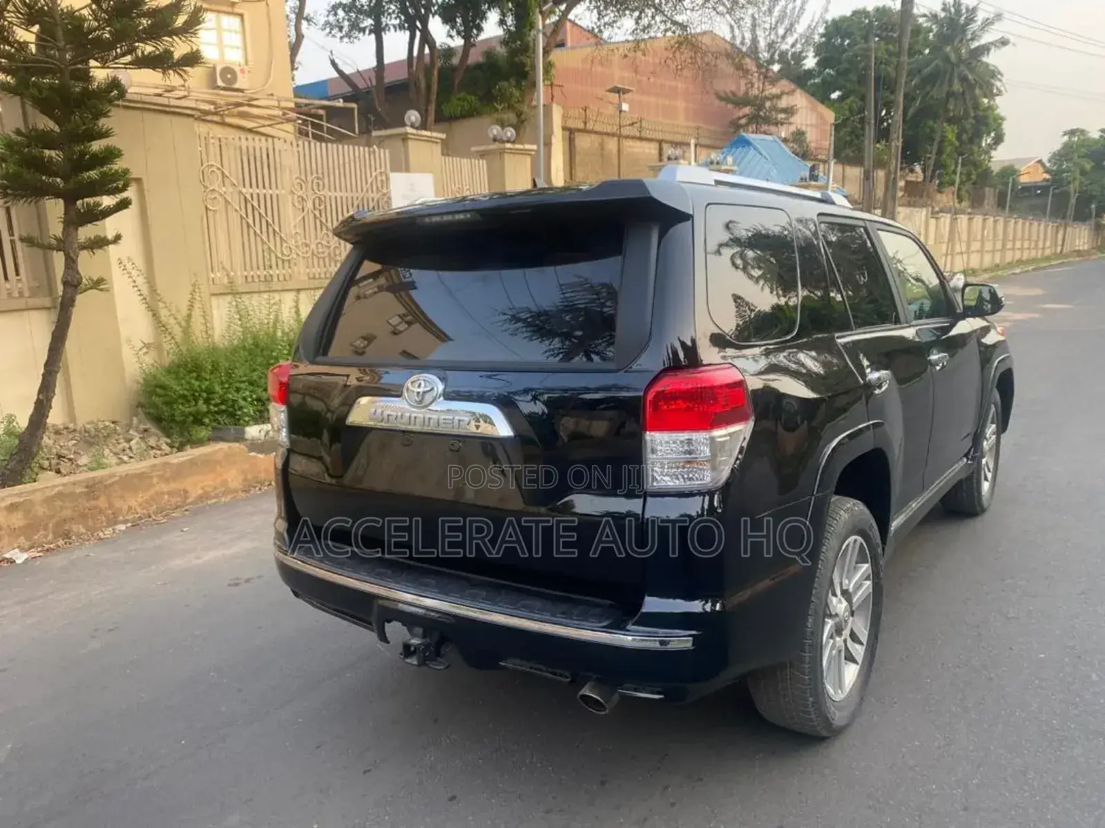 Toyota 4-Runner Limited 4WD 2011 Black