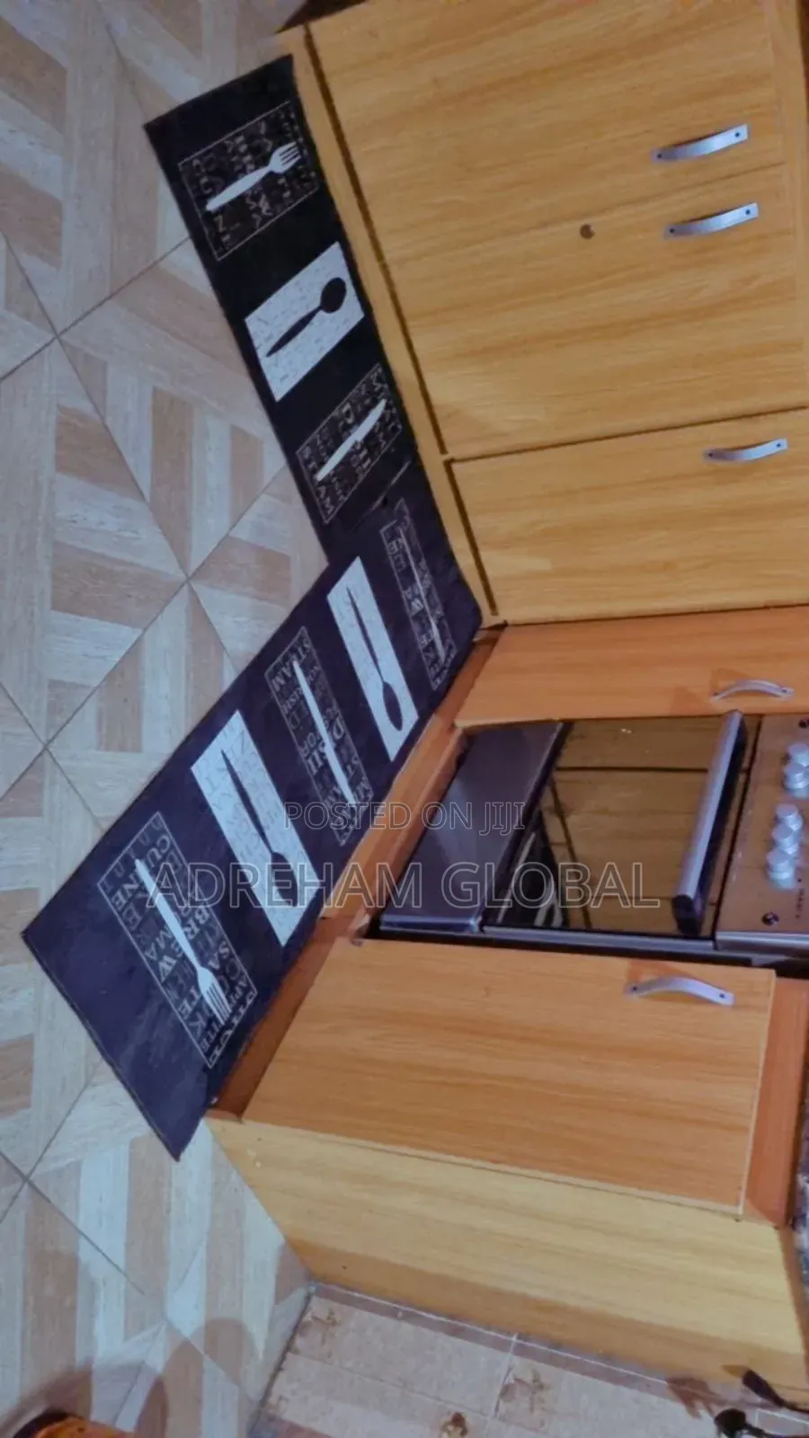 Kitchen Runner Mat
40 by 120cm