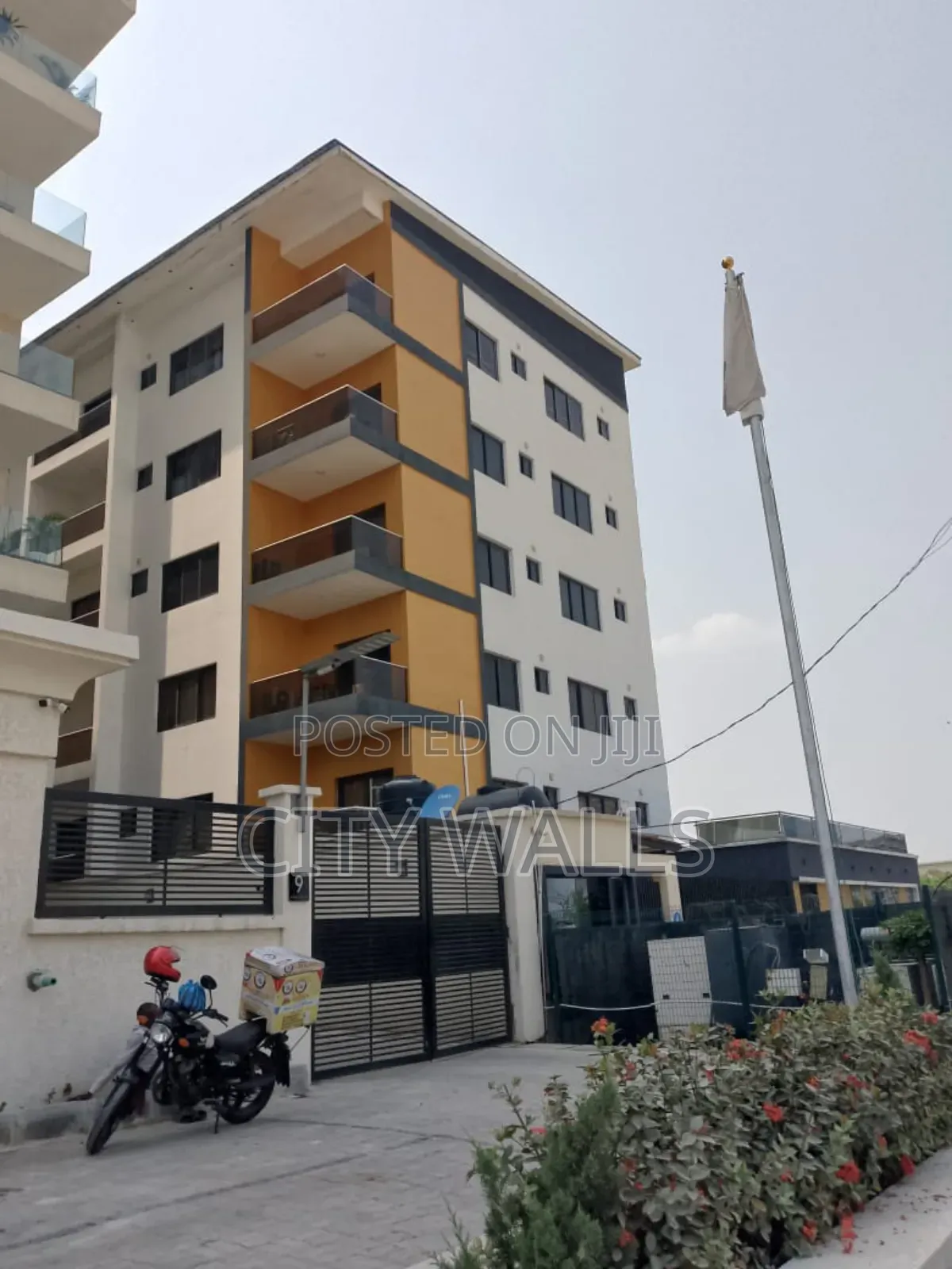 3bdrm Block of Flats in Osborne Foreshore for sale