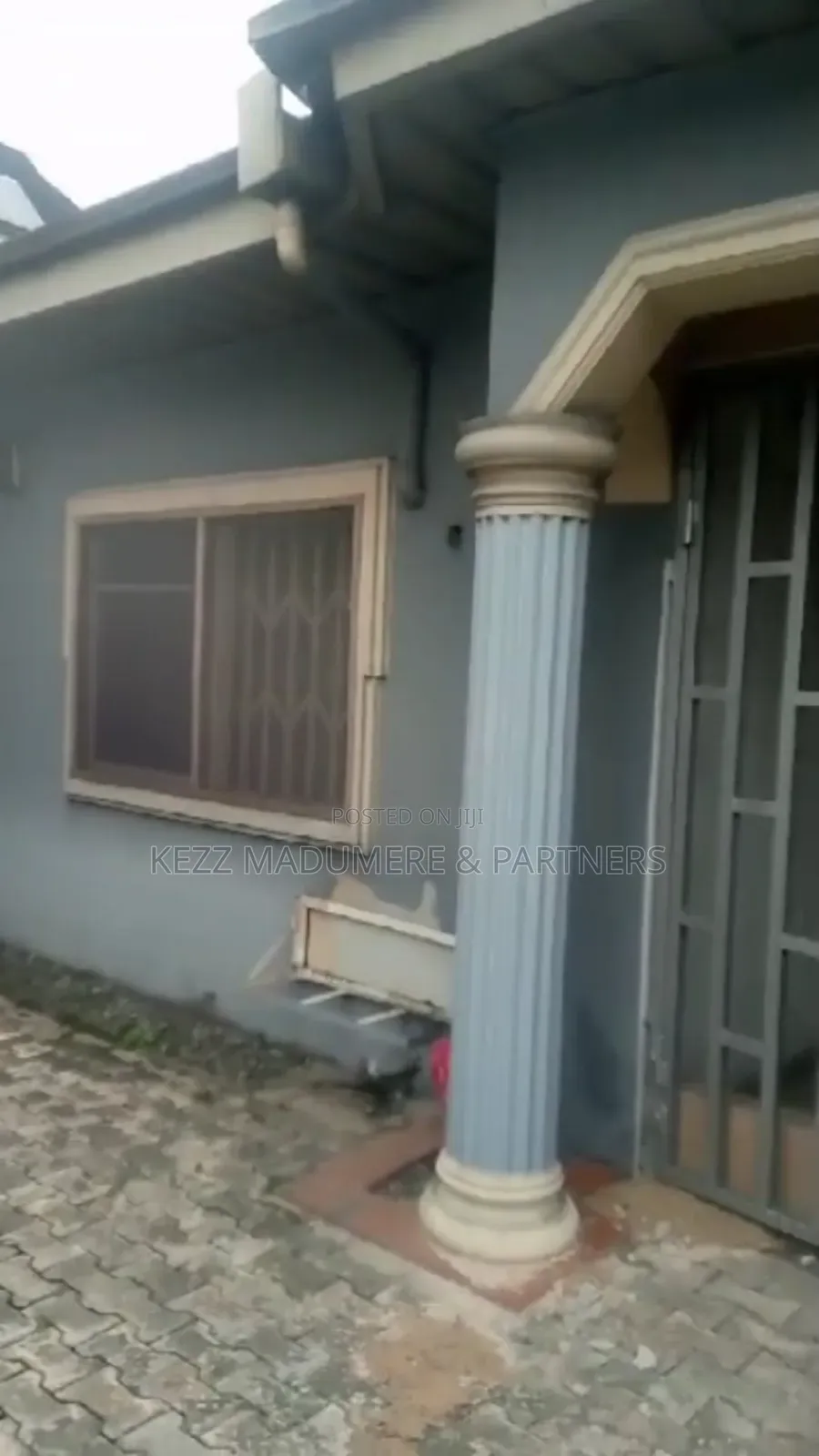 12bdrm Block of Flats in Iwofe, Port Harcourt for sale