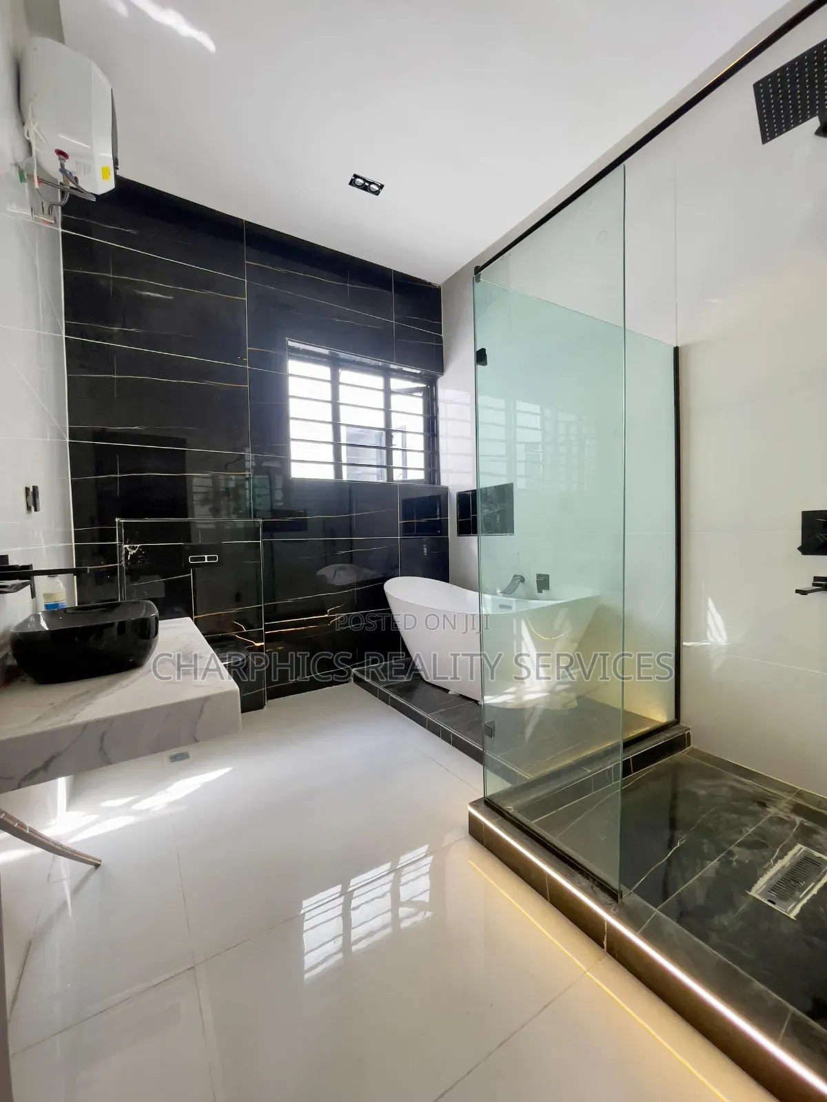 4bdrm Duplex in Ikota for sale