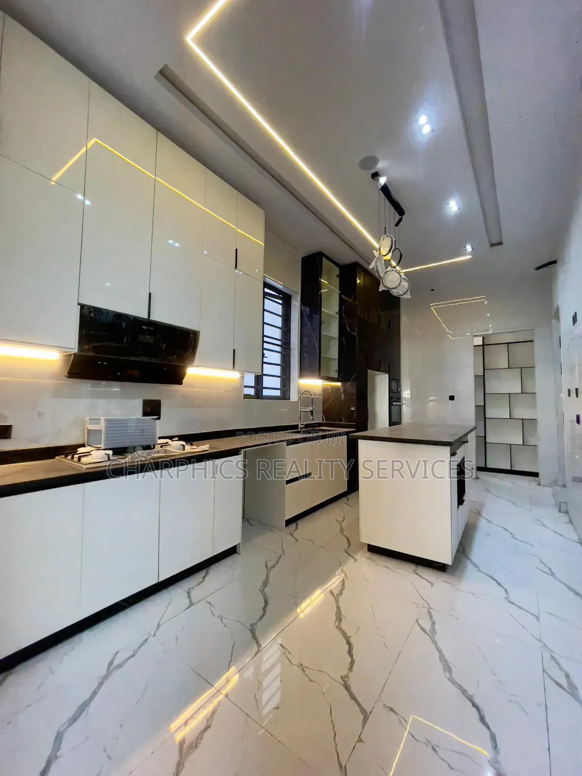 5bdrm Duplex in Ajah for sale