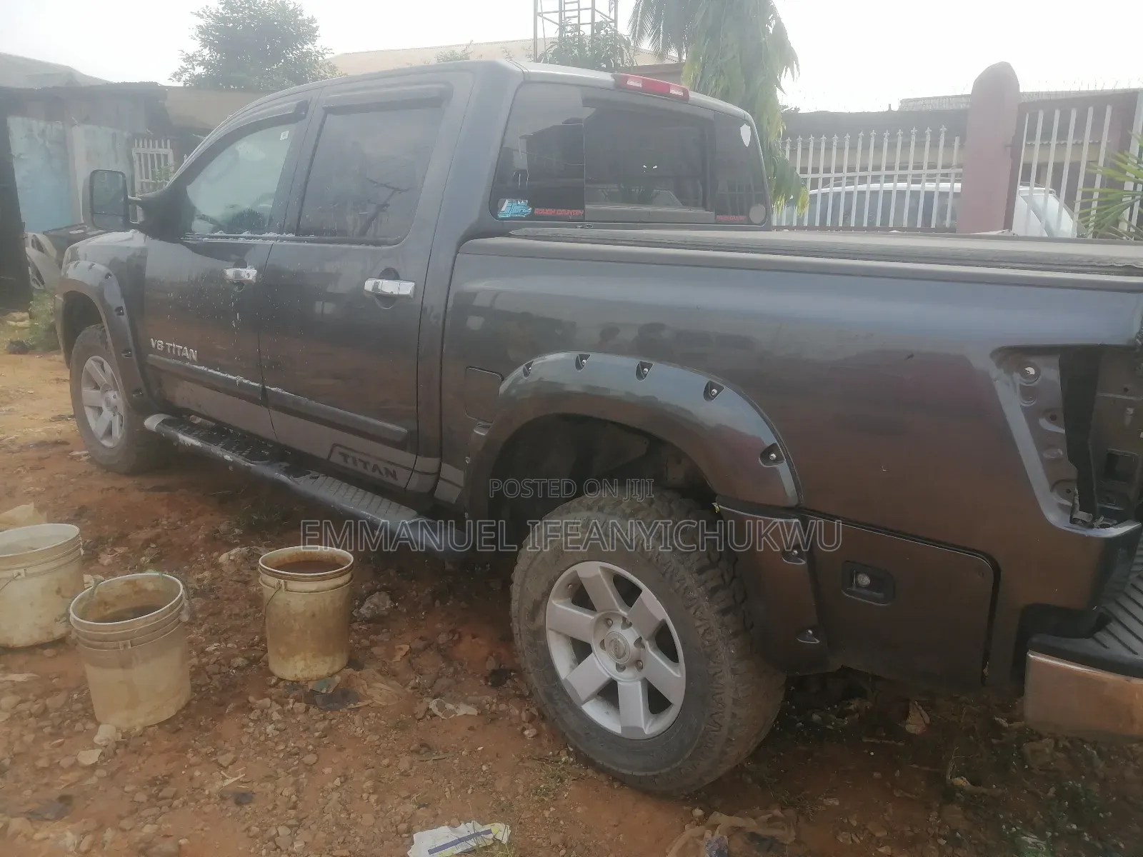 Nissan Titan Crew Cab LE 4WD 2005 Gray